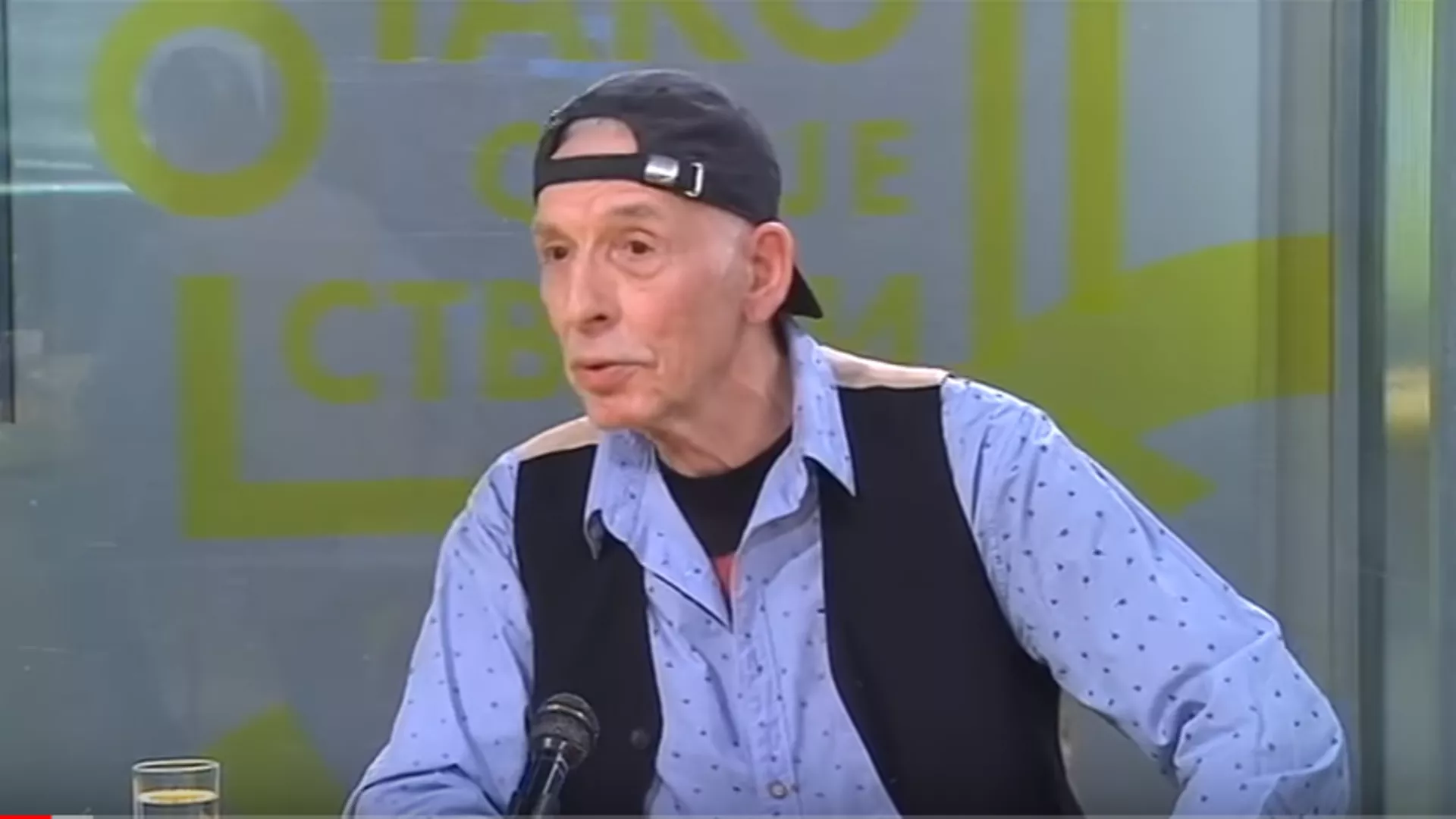 Клуб 2 – Лазар Тошић