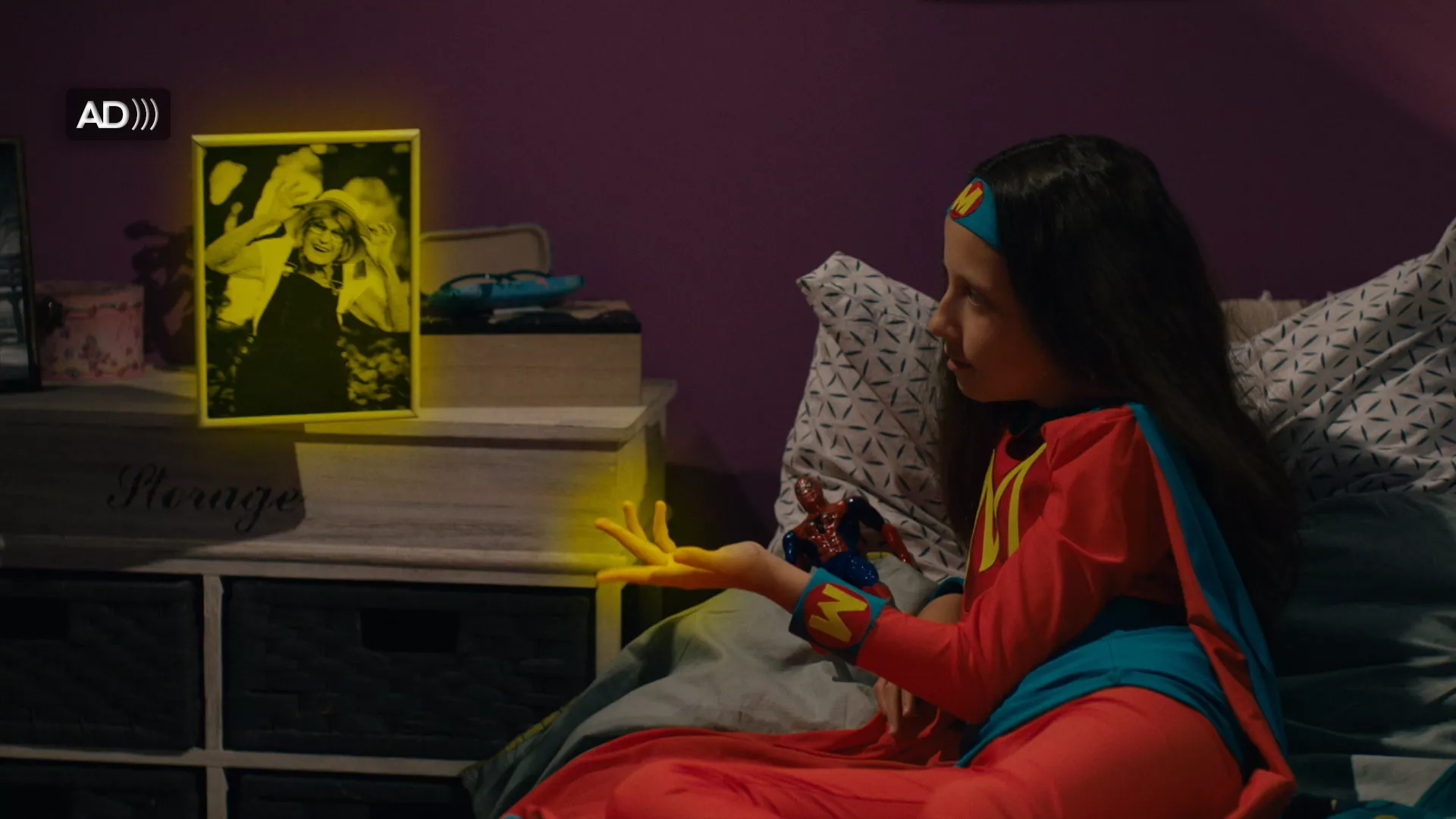 Мина прелази нивое (2.сезона) (3. епизода са аудио-дескрипцијом)