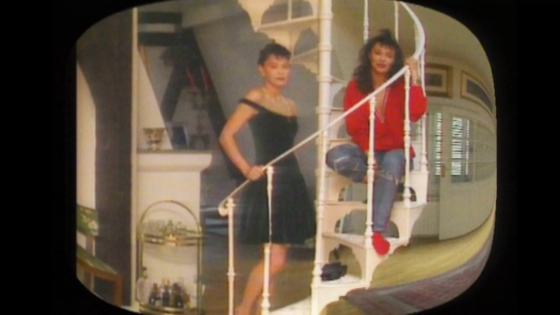 Градске приче: Љубав и мода деведесетих