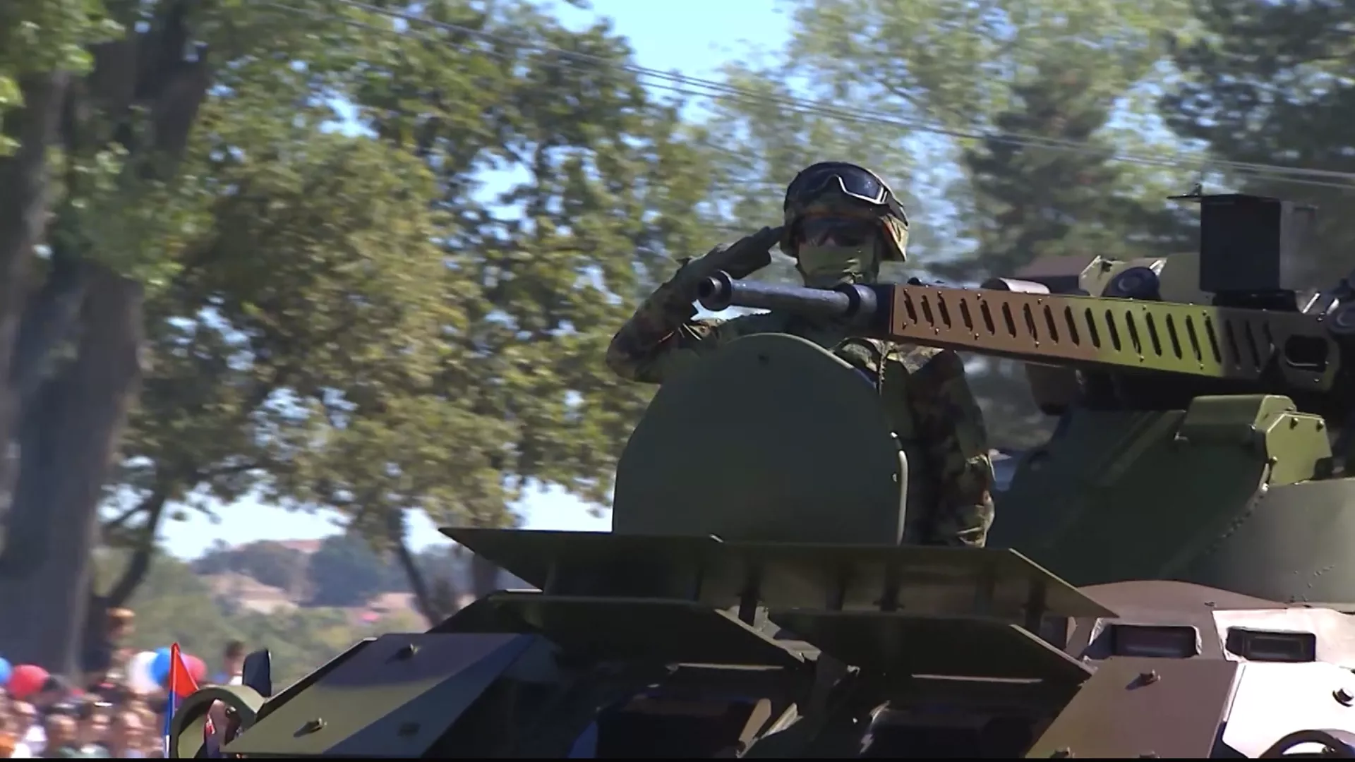 Дозволите...:  Теренска обука најмлађих војника