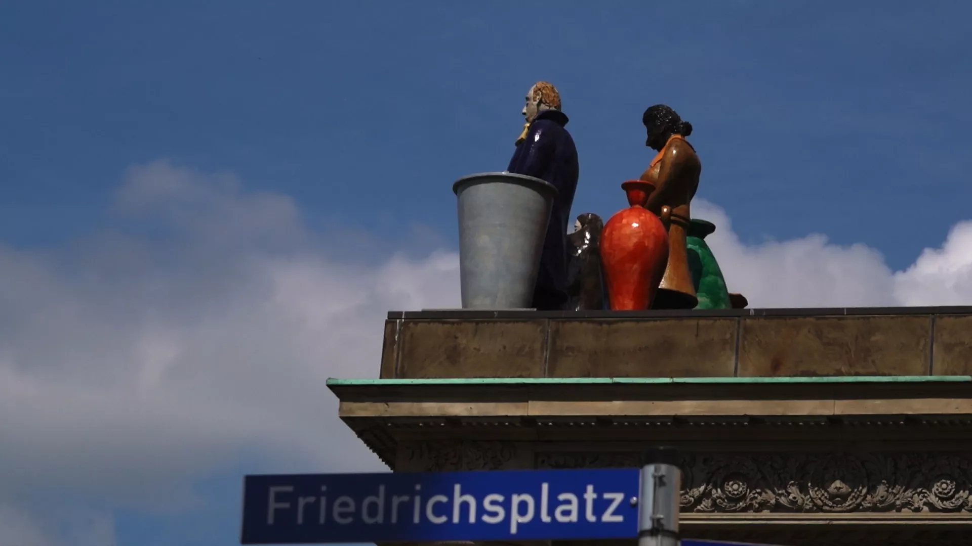 Авангарда, језик лудости: "Документа"