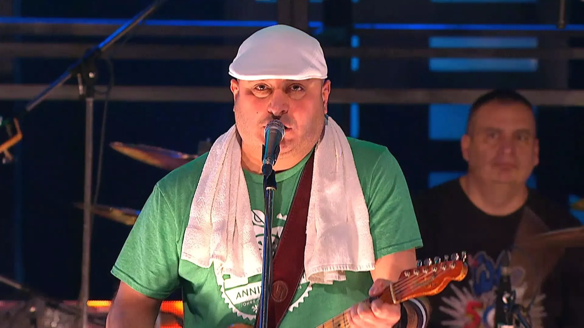 Три боје звука: Love Hunters, Невена Божовић и Исказ