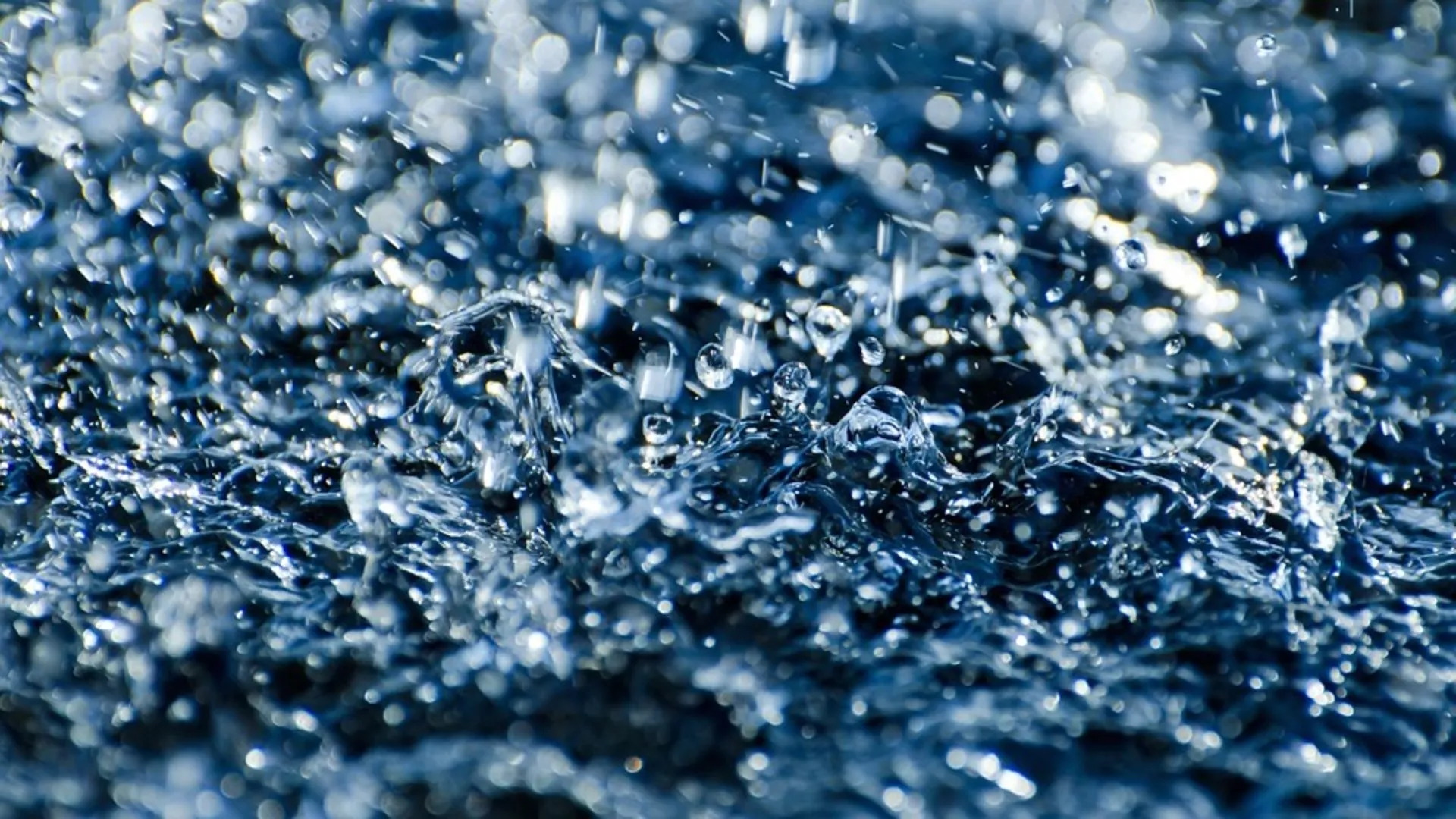 Чекајући ветар – Мини хидроелектране...