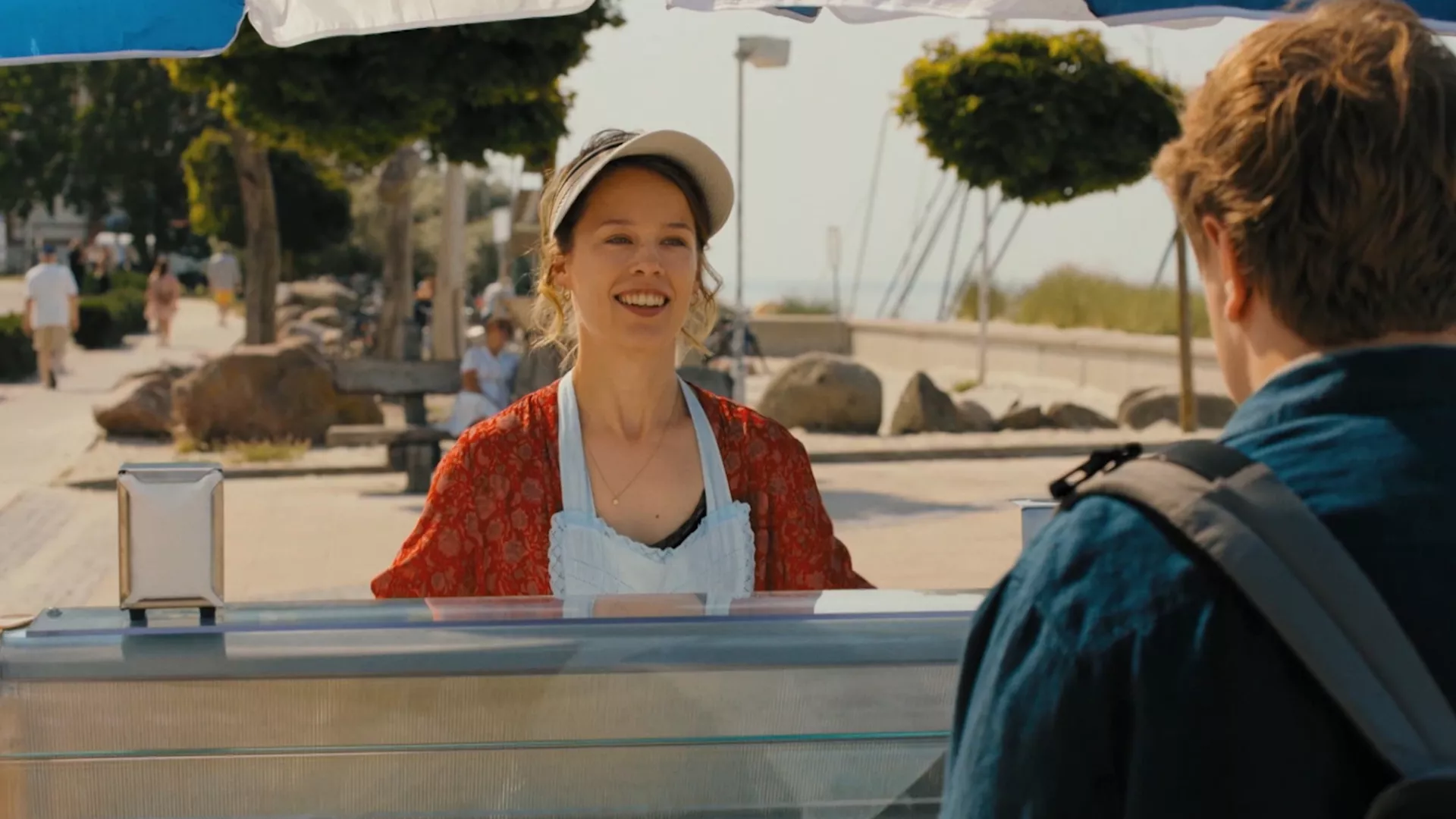 Црвено небо (2023)