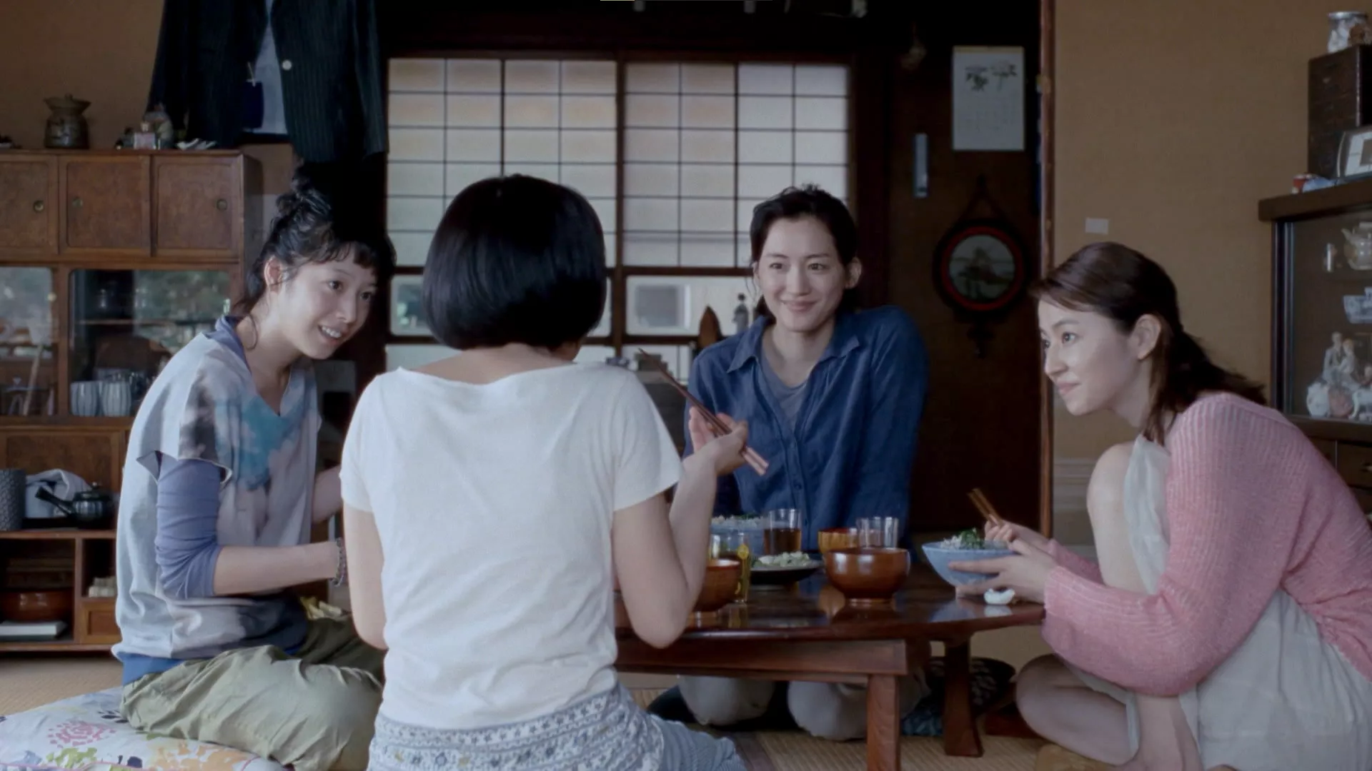 Наша мала сестра (2015)