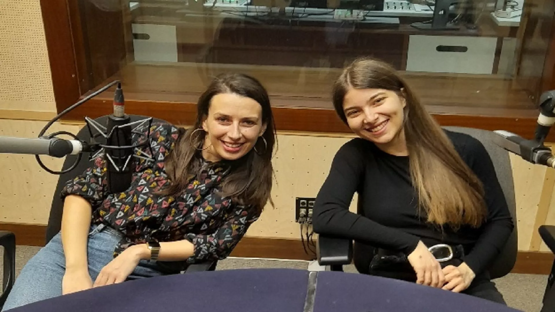 Пролеће, КОИКОИ и Хангар