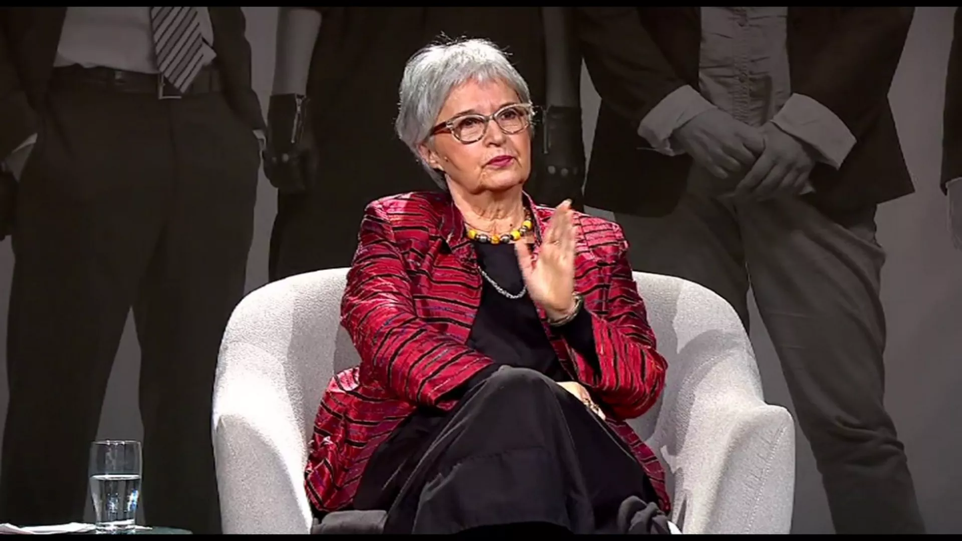 Аутограм – Ивана Стефановић: „Велики камен"