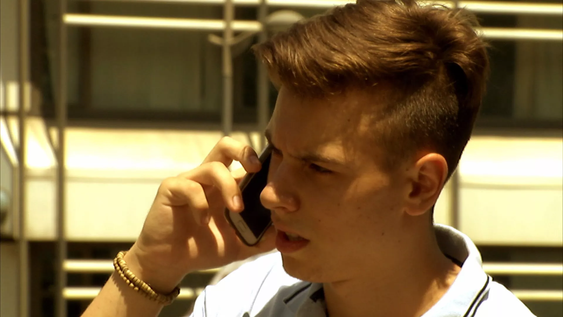 УПС, у проблему сам: Насиље у породици