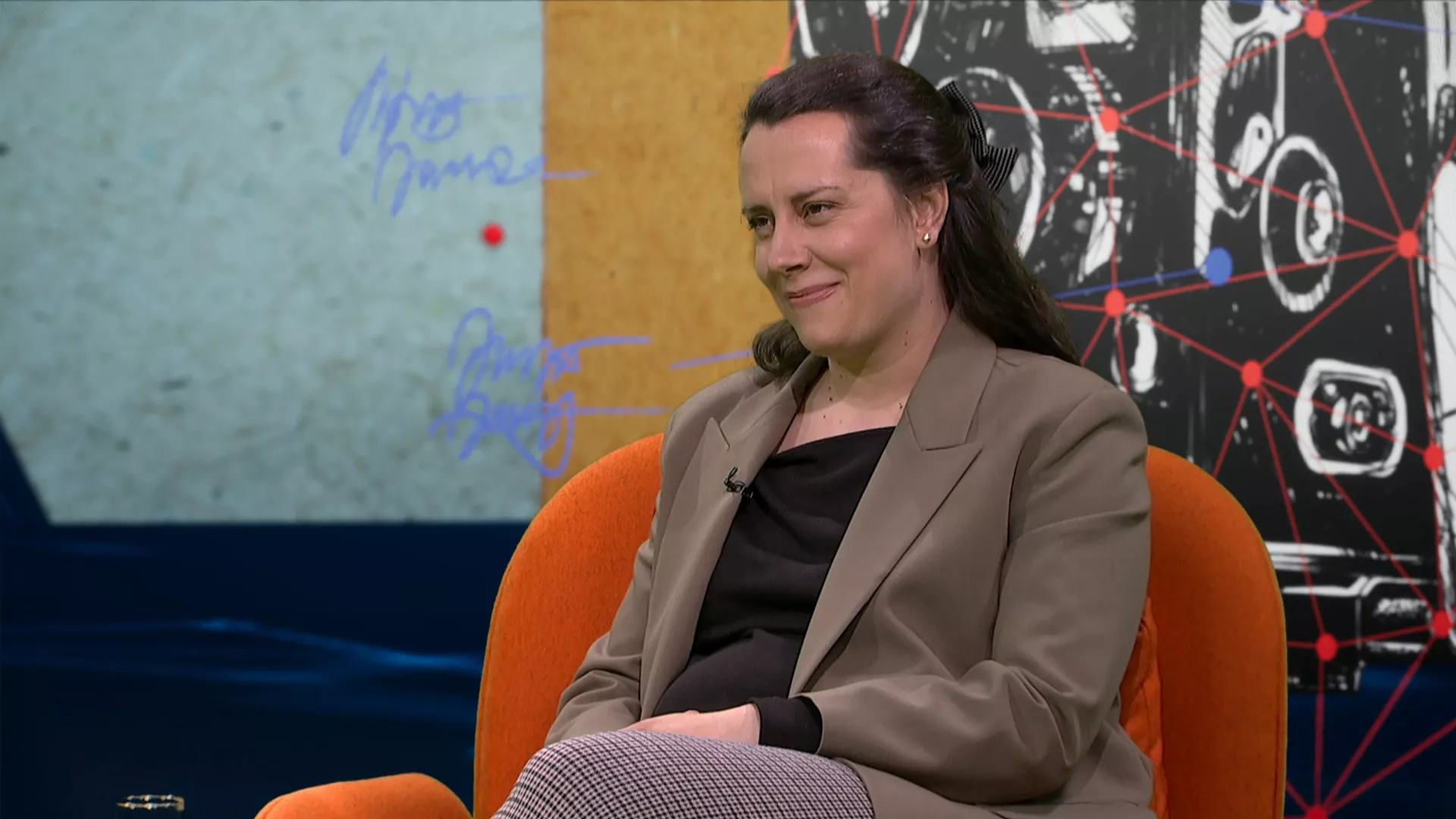 Час анатомије: Књига и друштвене мреже