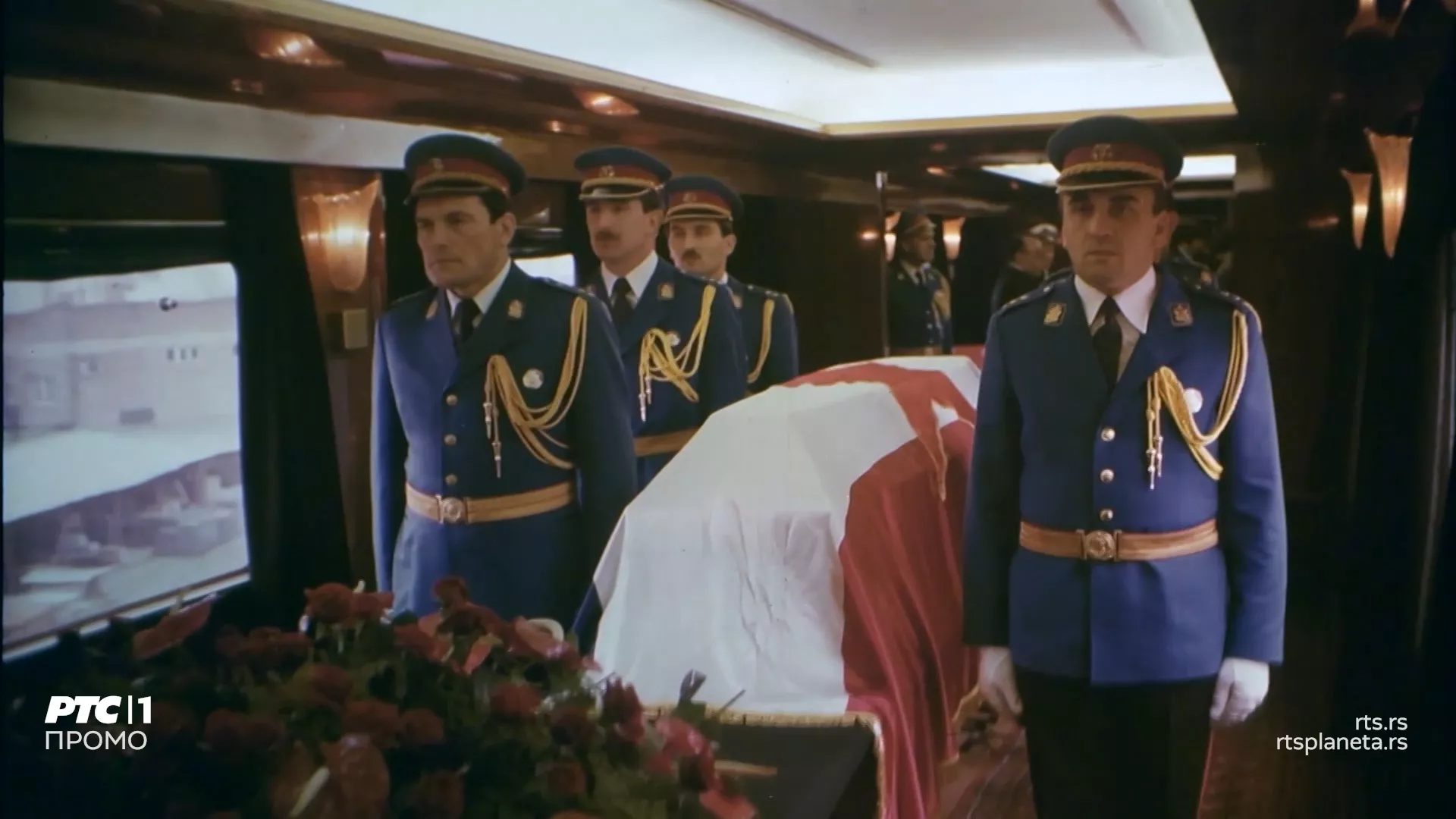 Тито између истока и запада