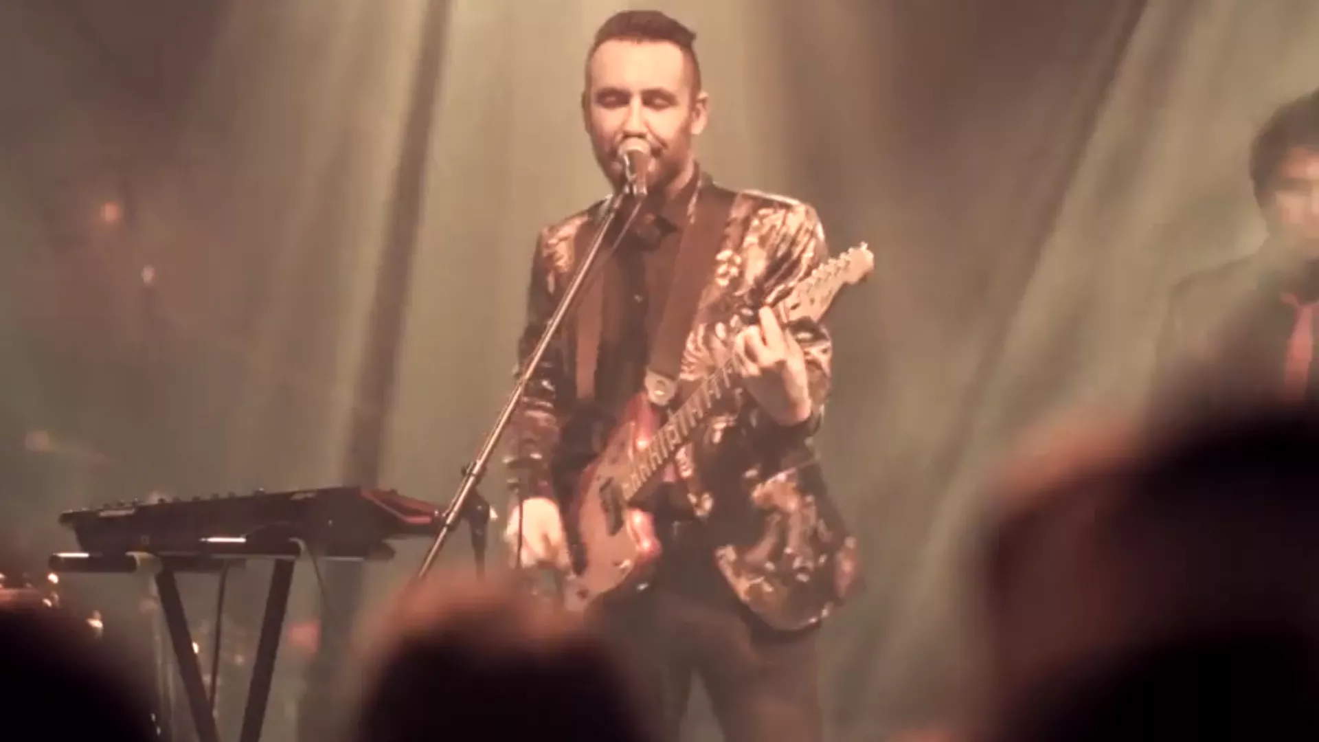 MTS Vision 2019 - Gretta feat Тара Росандић – Воли ме