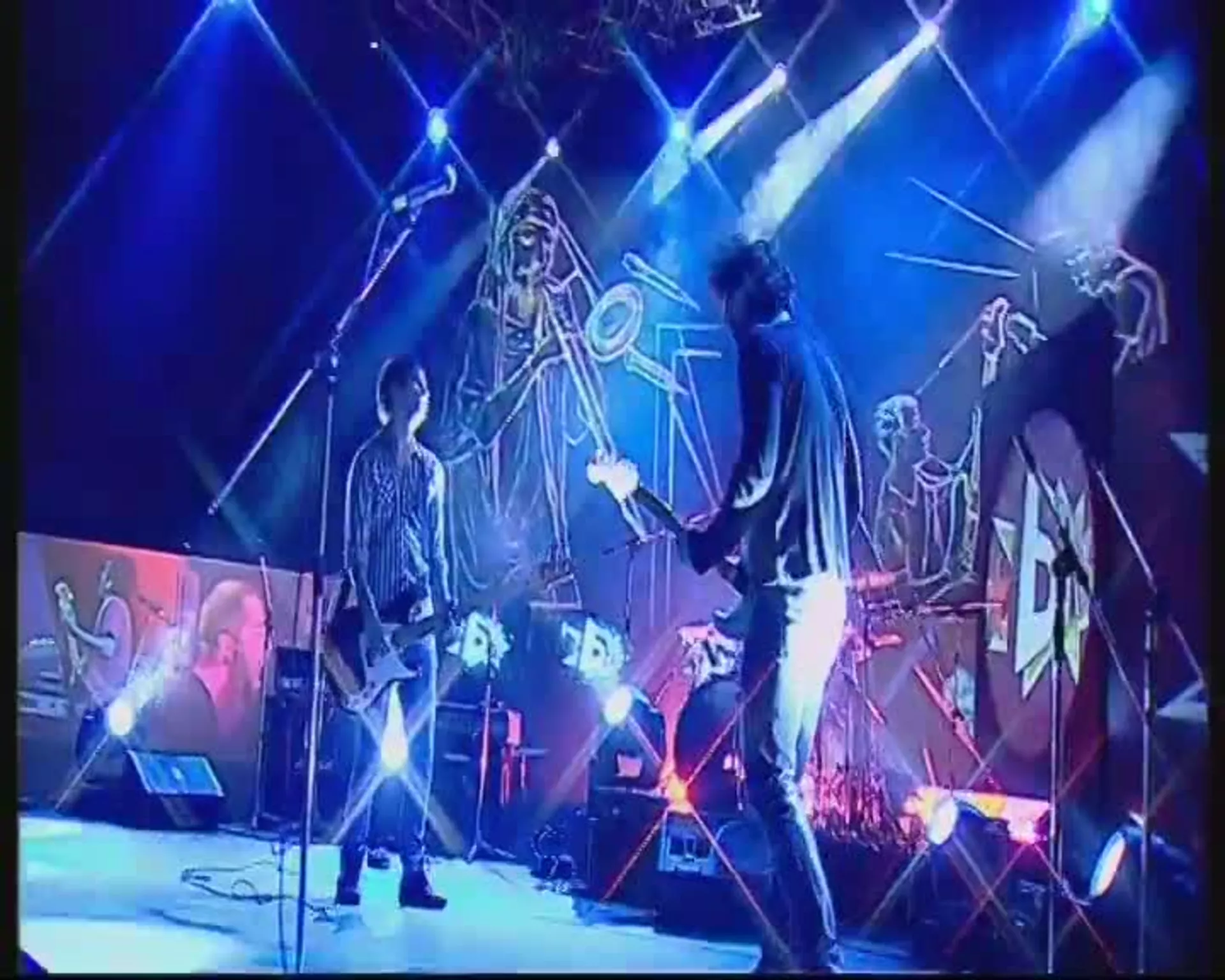 Straight Mickey and the Boyz – Далек свет