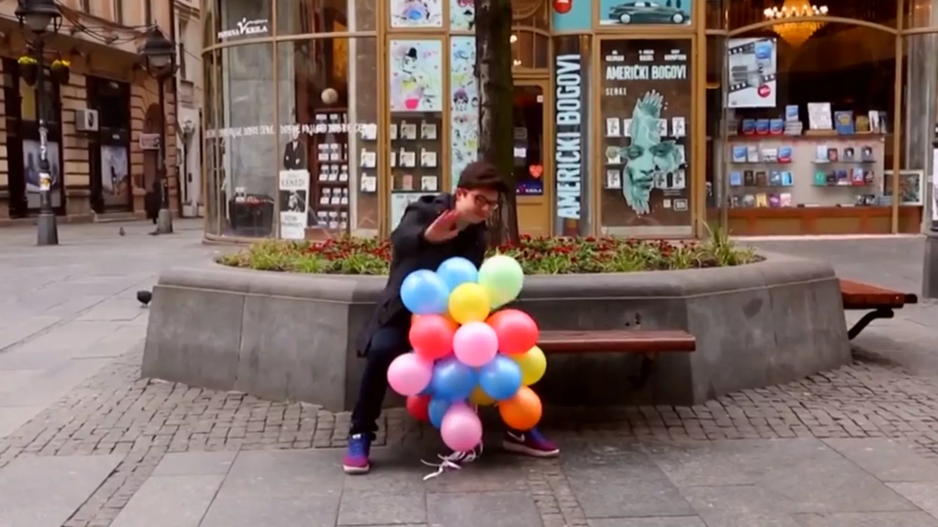 MTS Vision 2019 - Paper animals – Guts and bones