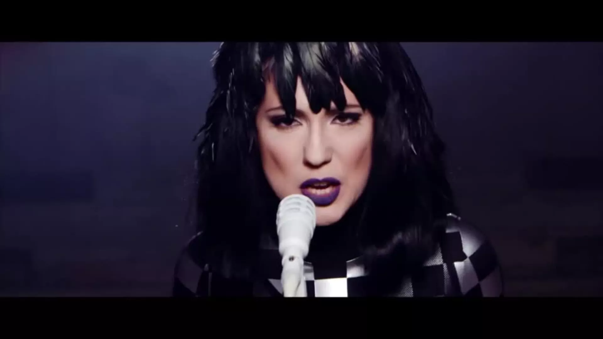 MTS Vision 2019 – Bang bang – Папер и сол