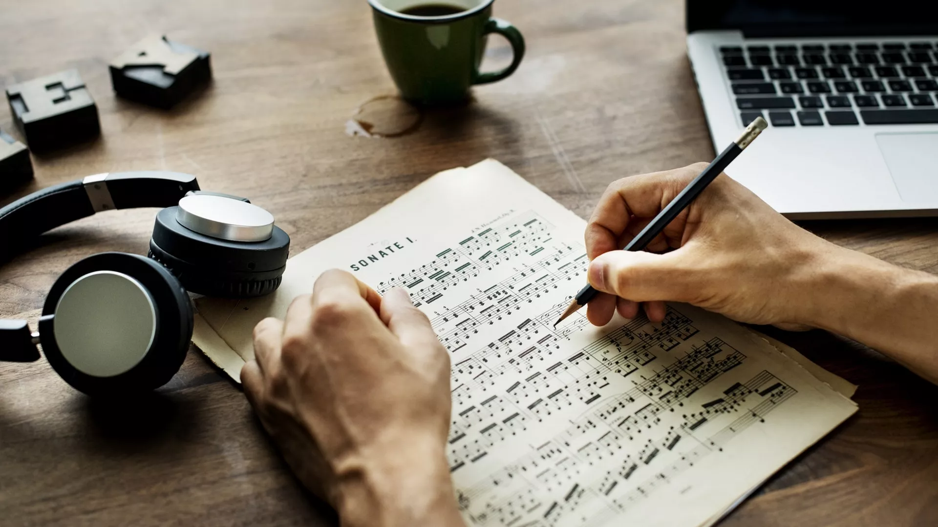 Како слушати музику – Како слушати текст у музици?