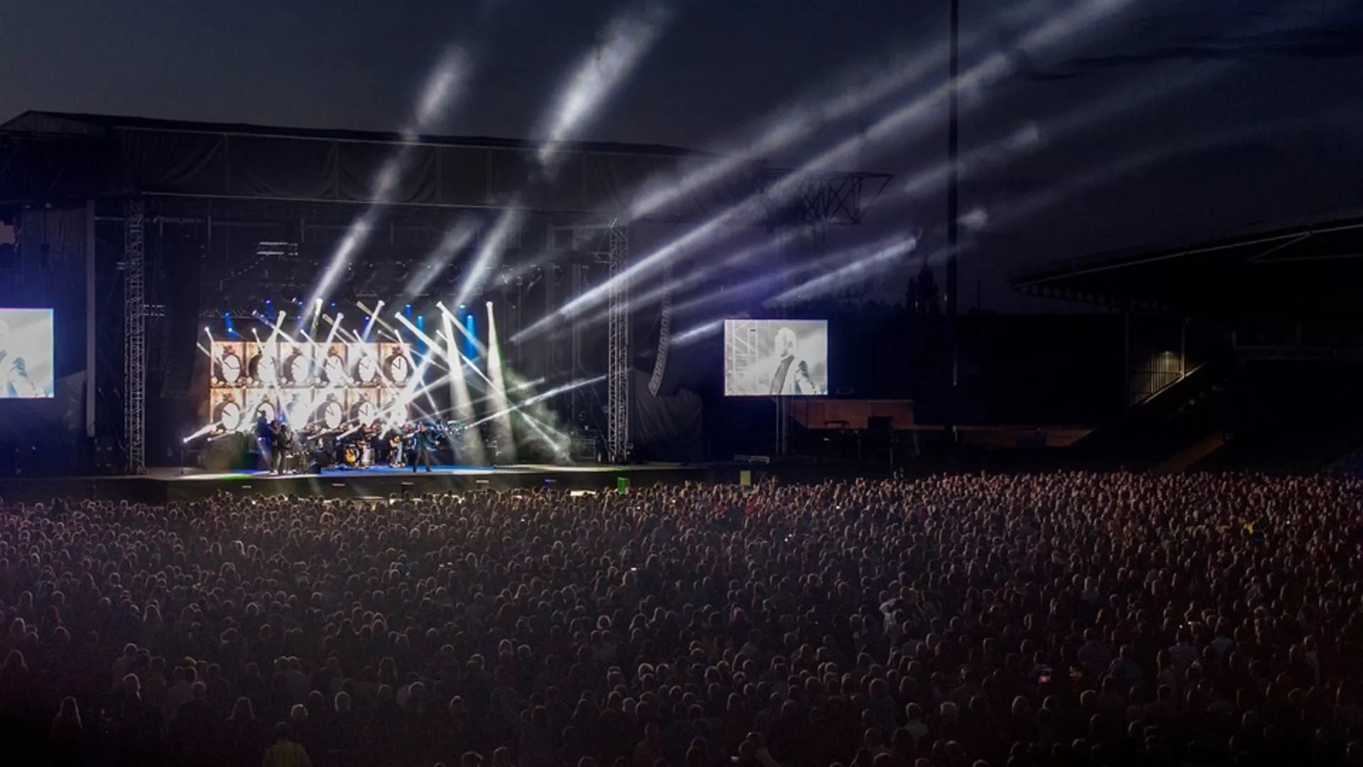 Обрати пажњу – „Festivalfinder”