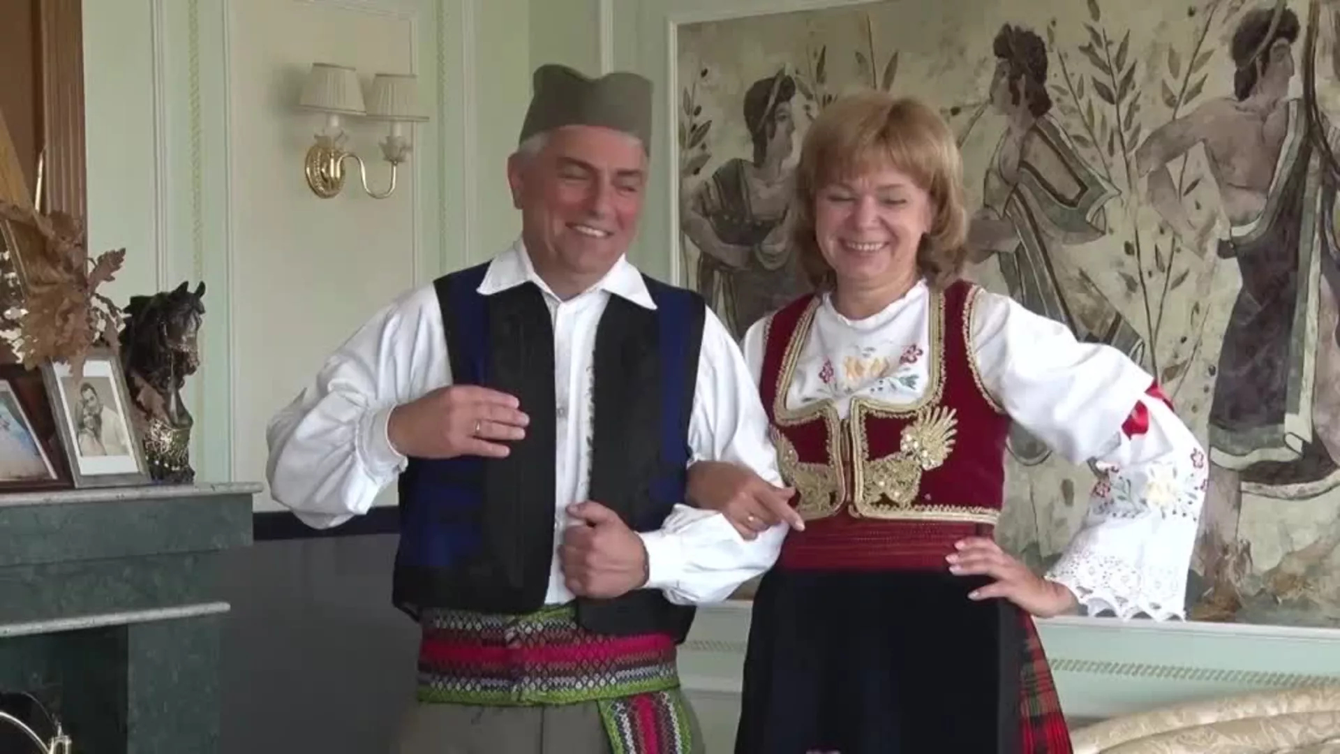 Венчали се јелек и шајкача