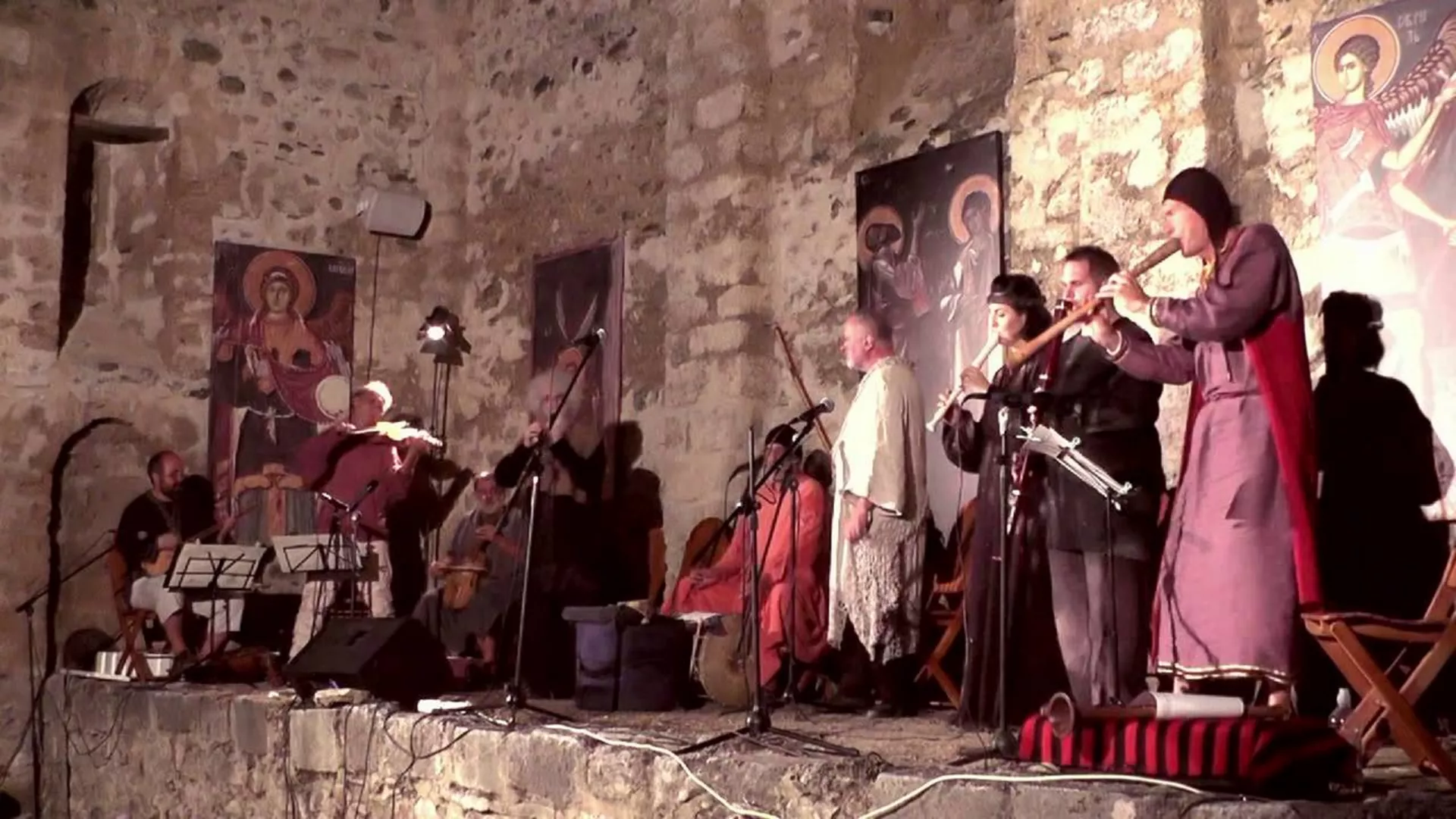 Антикотека – ансамбл Ренесанс