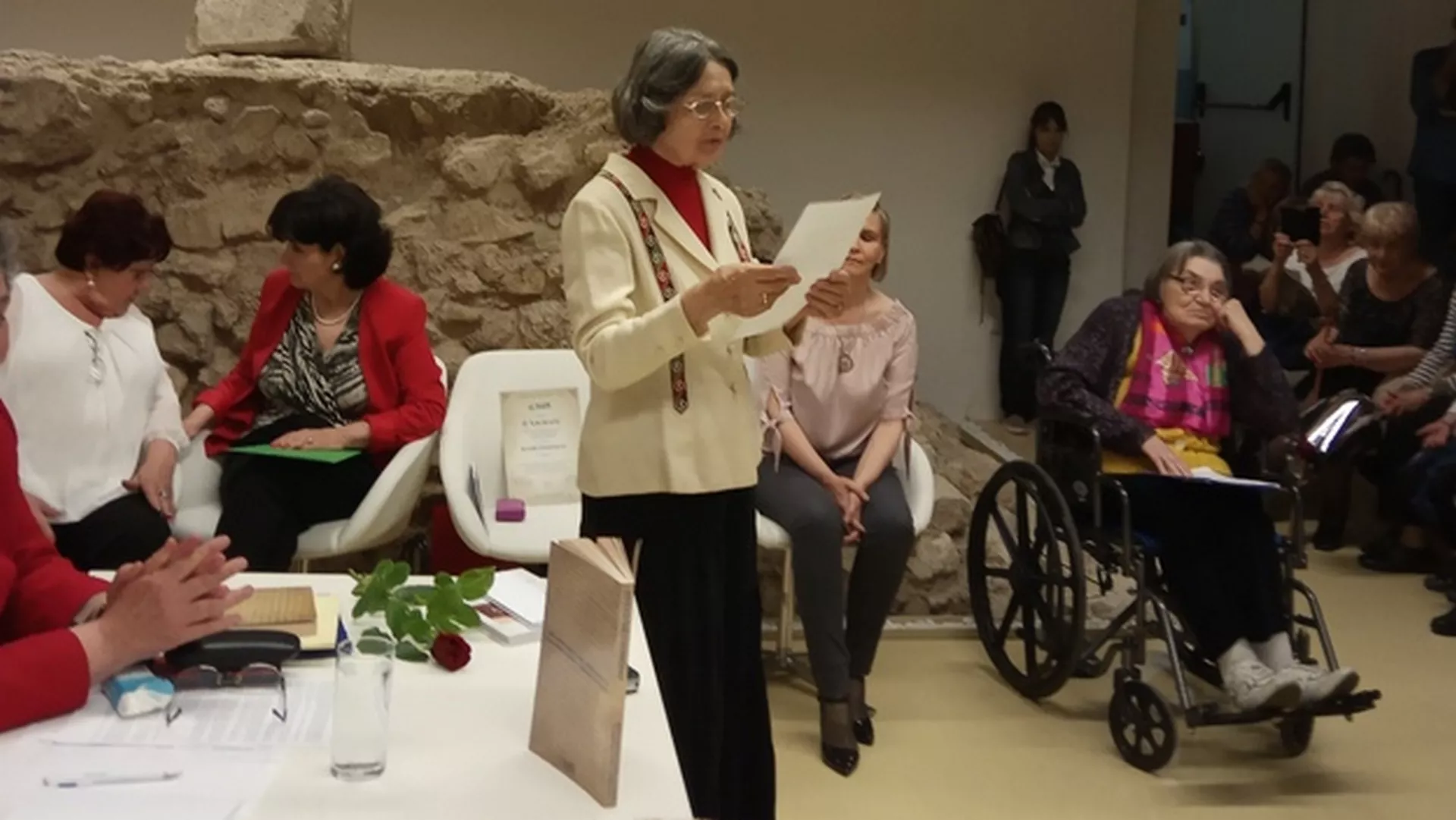 Доживети стоту – Међугенерацијски селфи