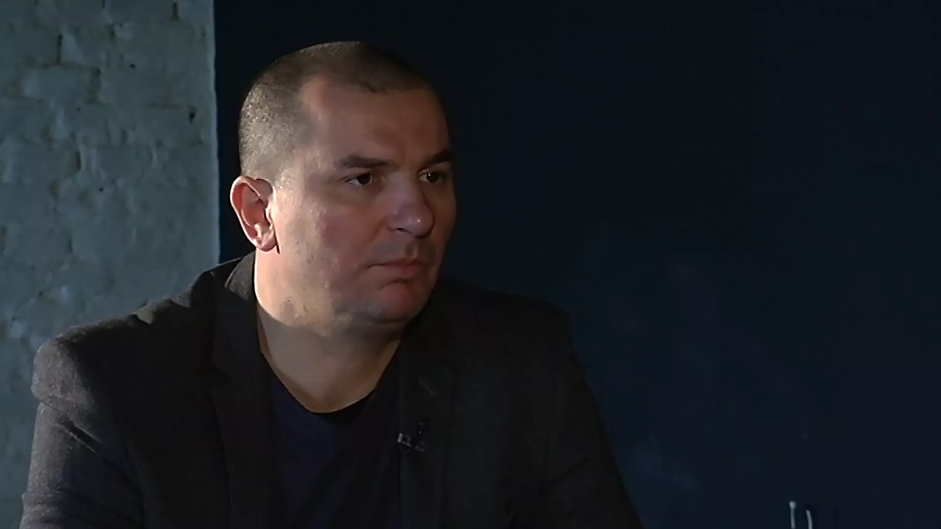 Остави све и читај – Енес Халиловић