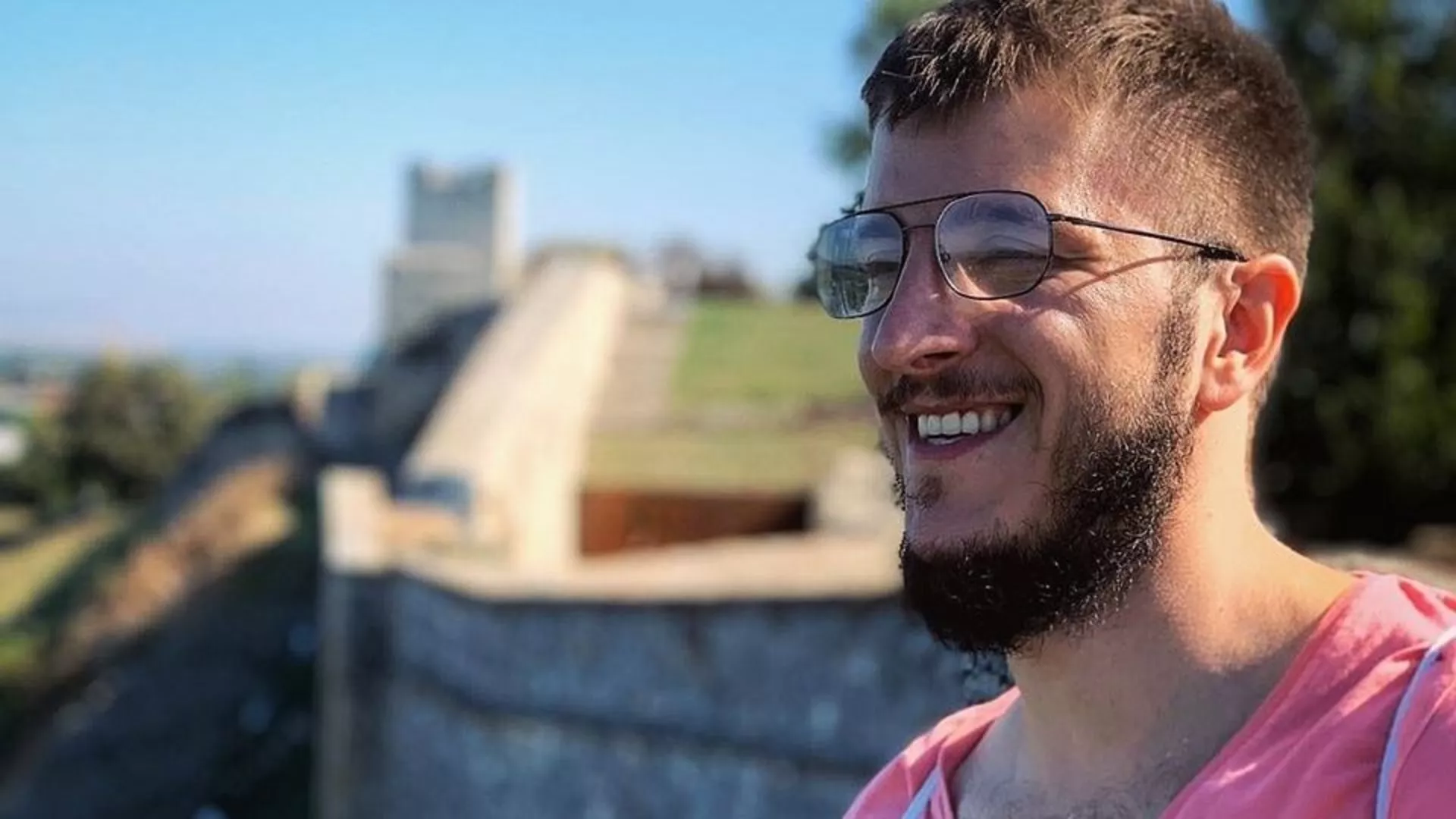 Letnja bašta prepodne – Majice sa sloganima