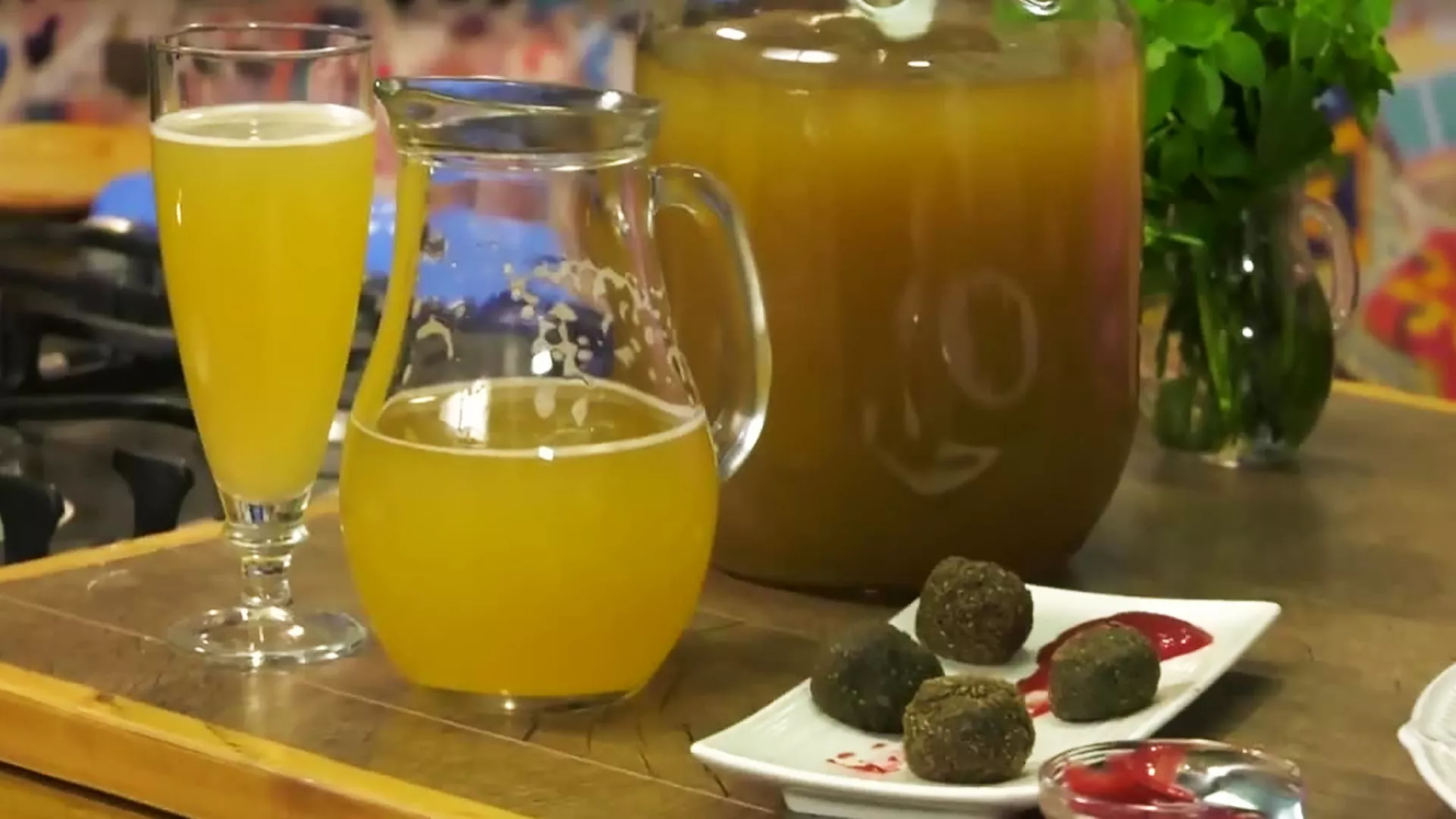 Gastronomad: Kako se od koprive pravi pivo