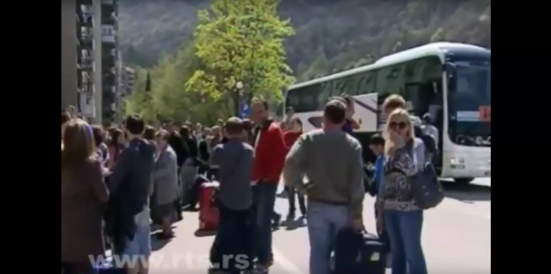 Povišen ton – Đačke ekskurzije