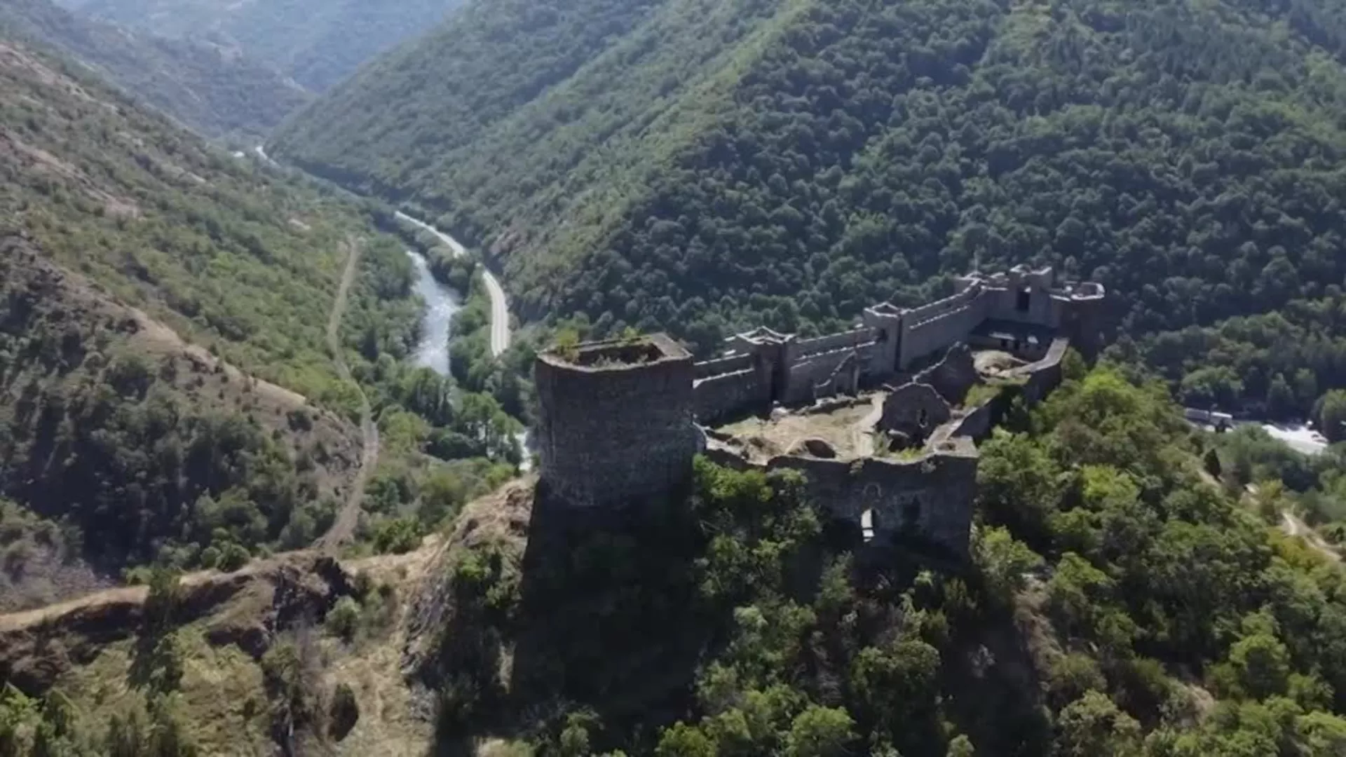 Maglič – legenda u magli