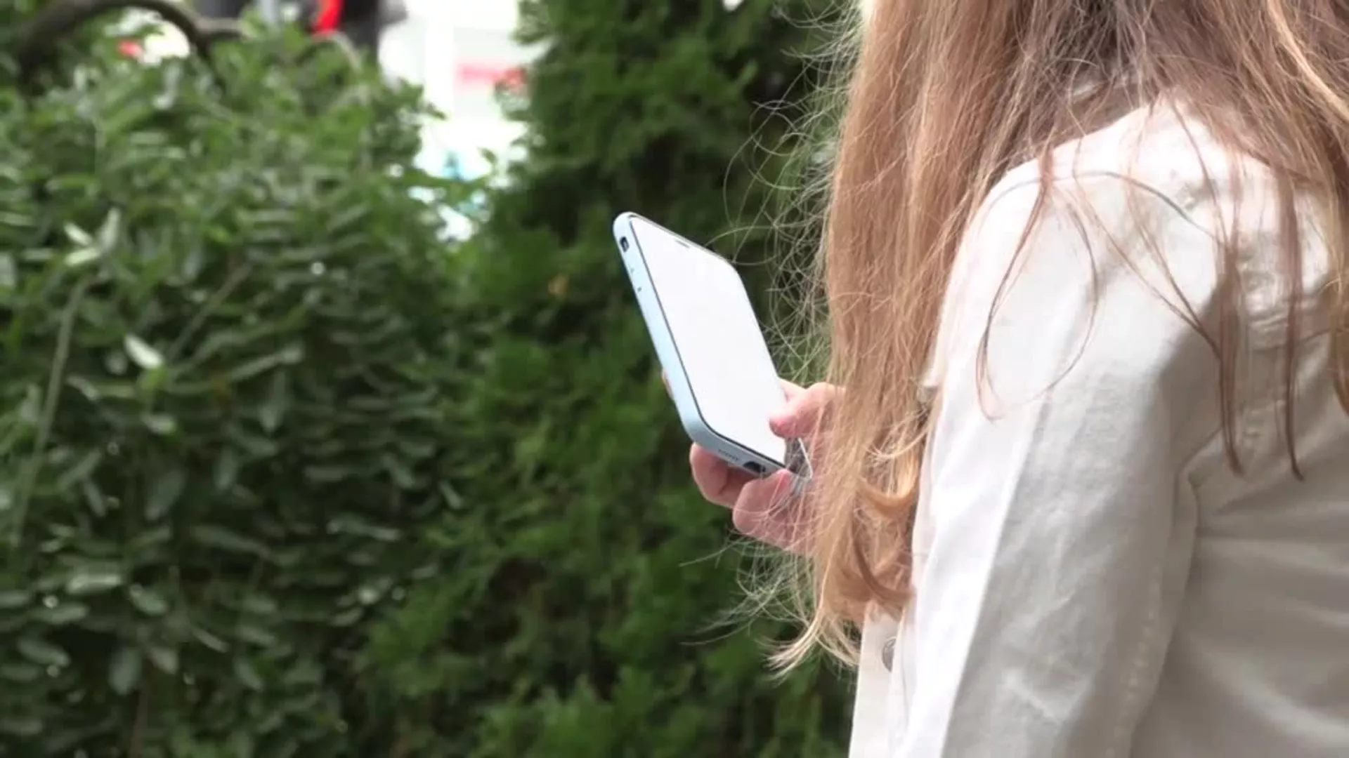Kako među decom sprečiti trend opasnih internet izazova