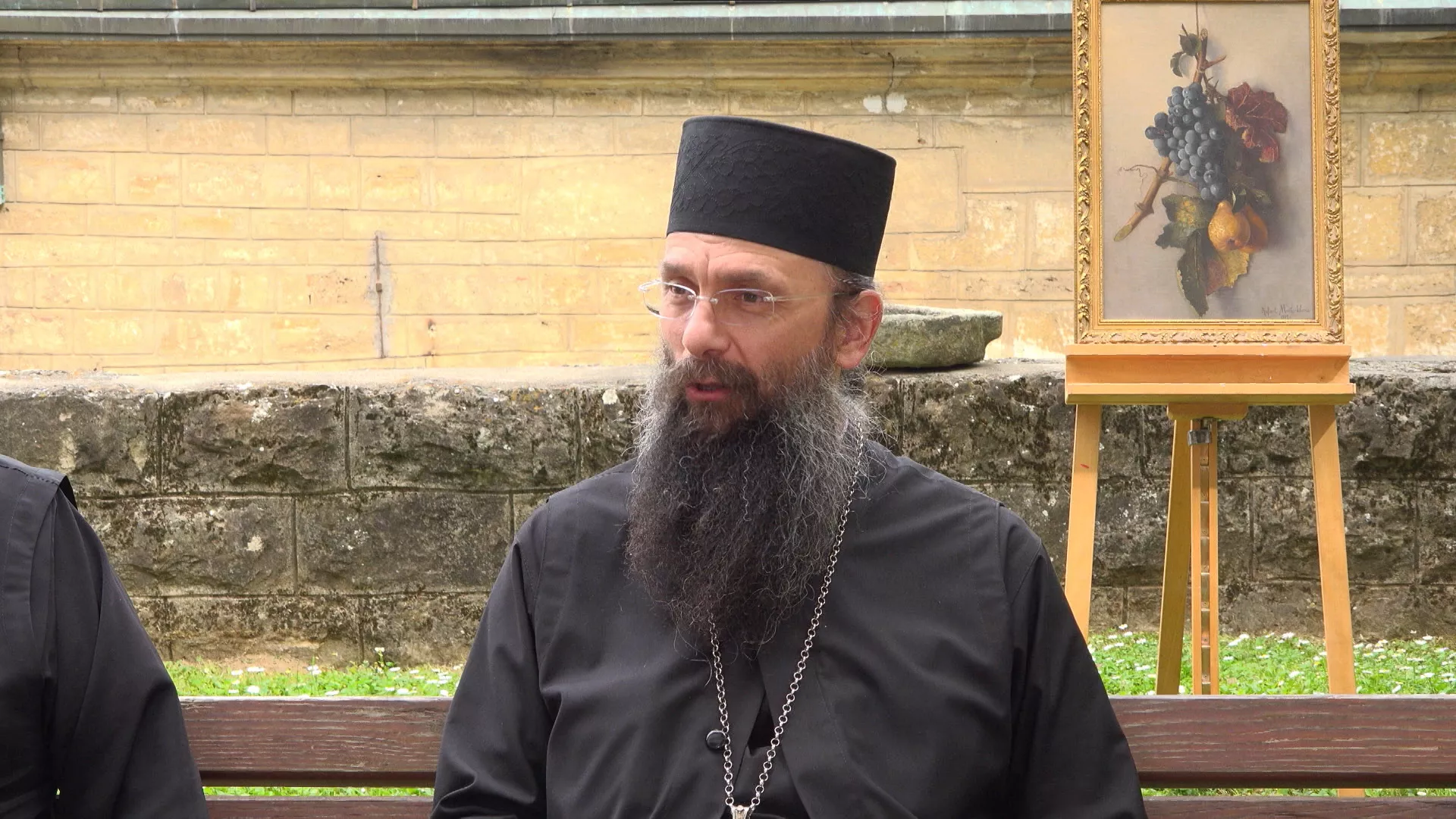 TV lica... kao sav normalan sveti: Vaskrs sa vladikom Ilarionom Timočkim