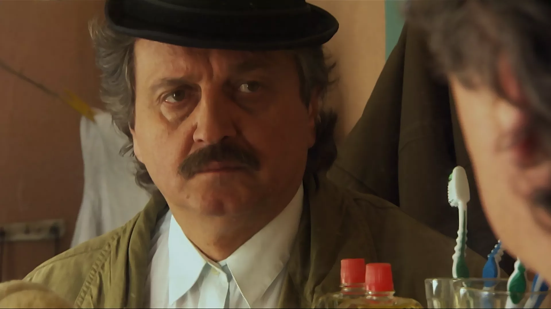Selo gori, a baba se češlja (1. sezona) (1. epizoda)