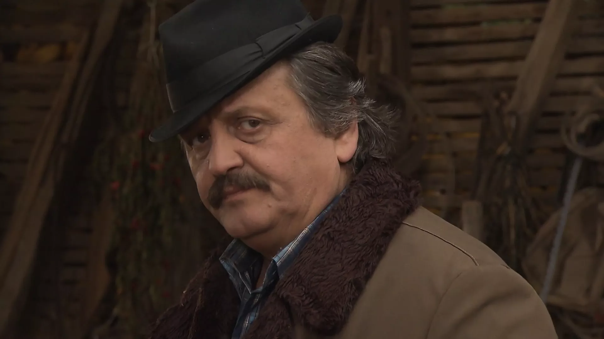 Selo gori, a baba se češlja (4. sezona) (17. epizoda)