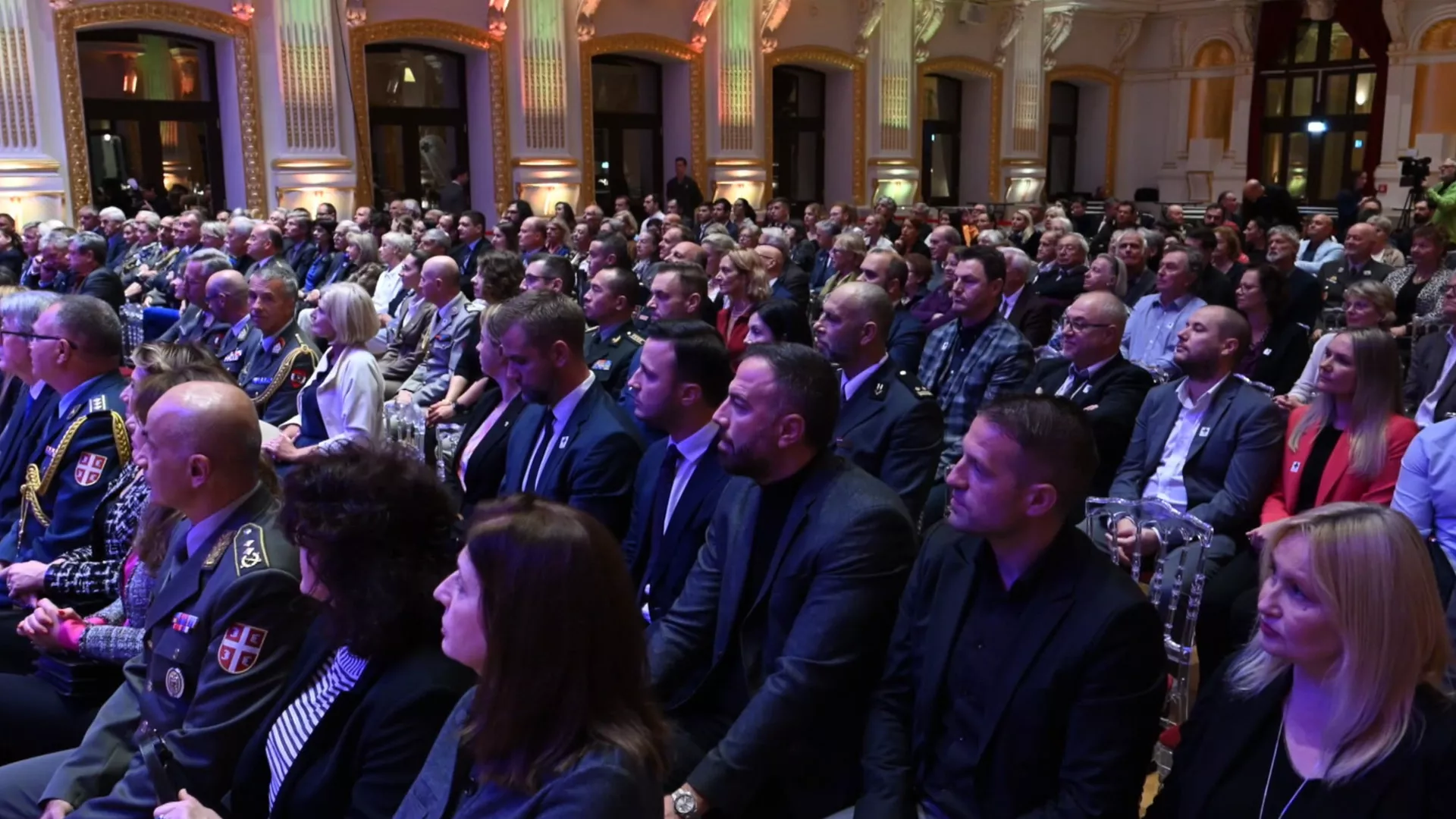 Dozvolite...: Izviđači i radari Vojske Srbije