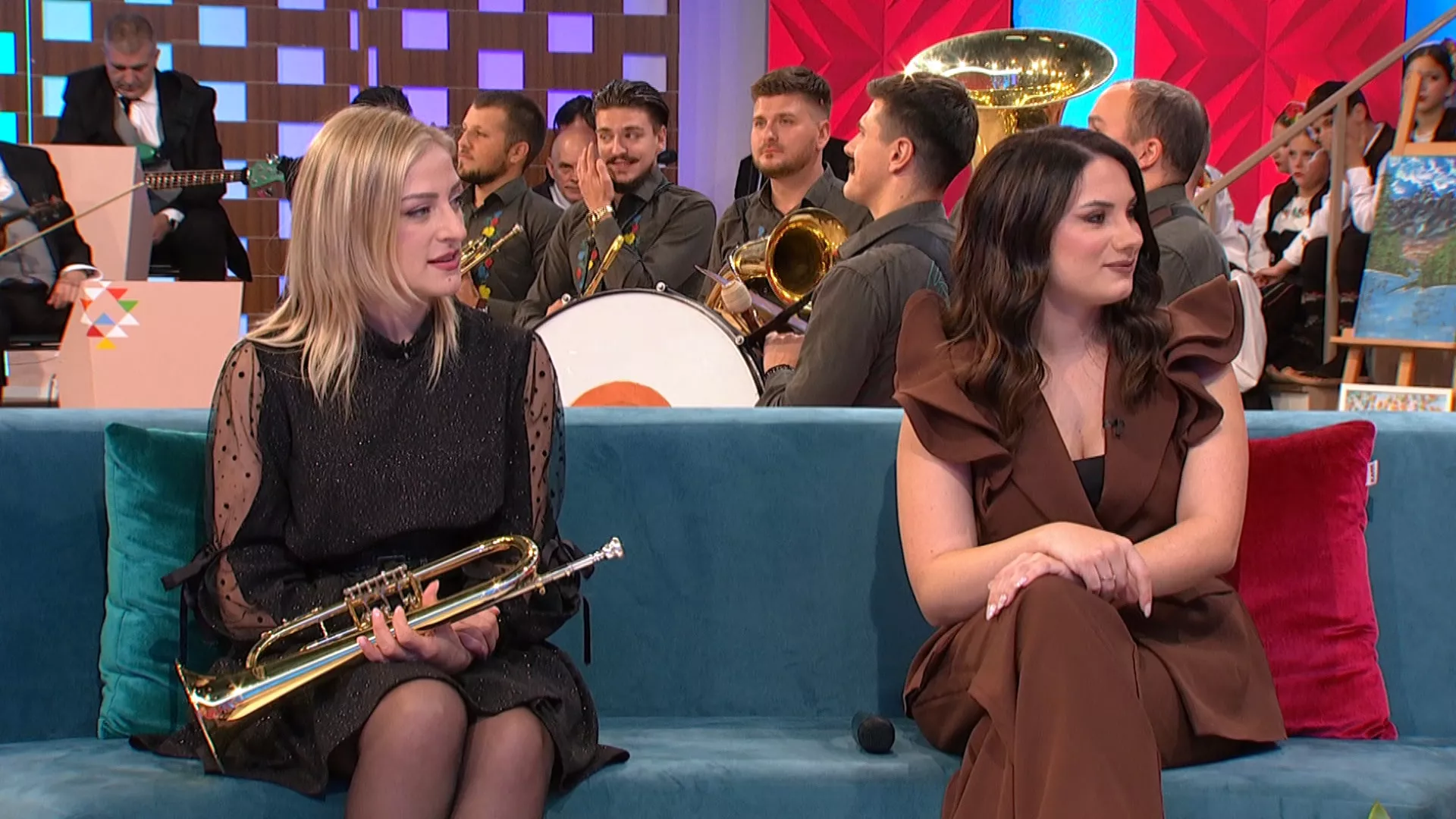 Šarenica: Torbe od perli i muzički kalendar