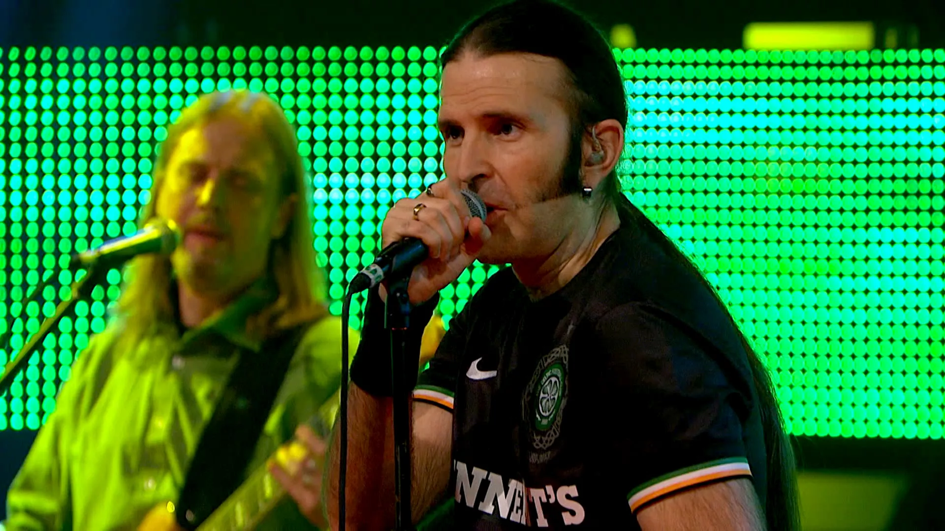 Tri boje zvuka: Orthodox Celts, Viktorija i Stray Dogg