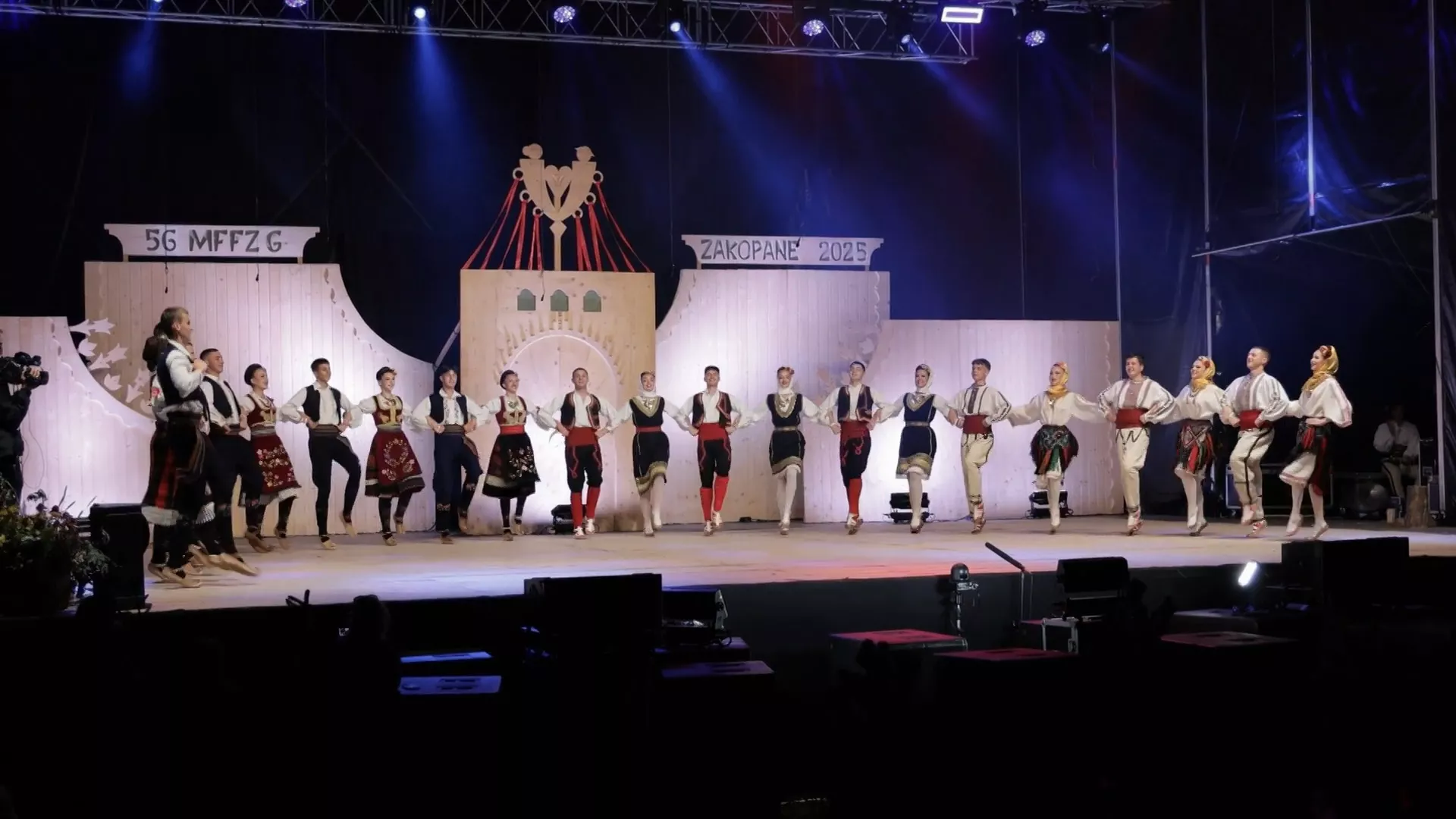 Sasvim prirodno: Planinski ples, 2. deo