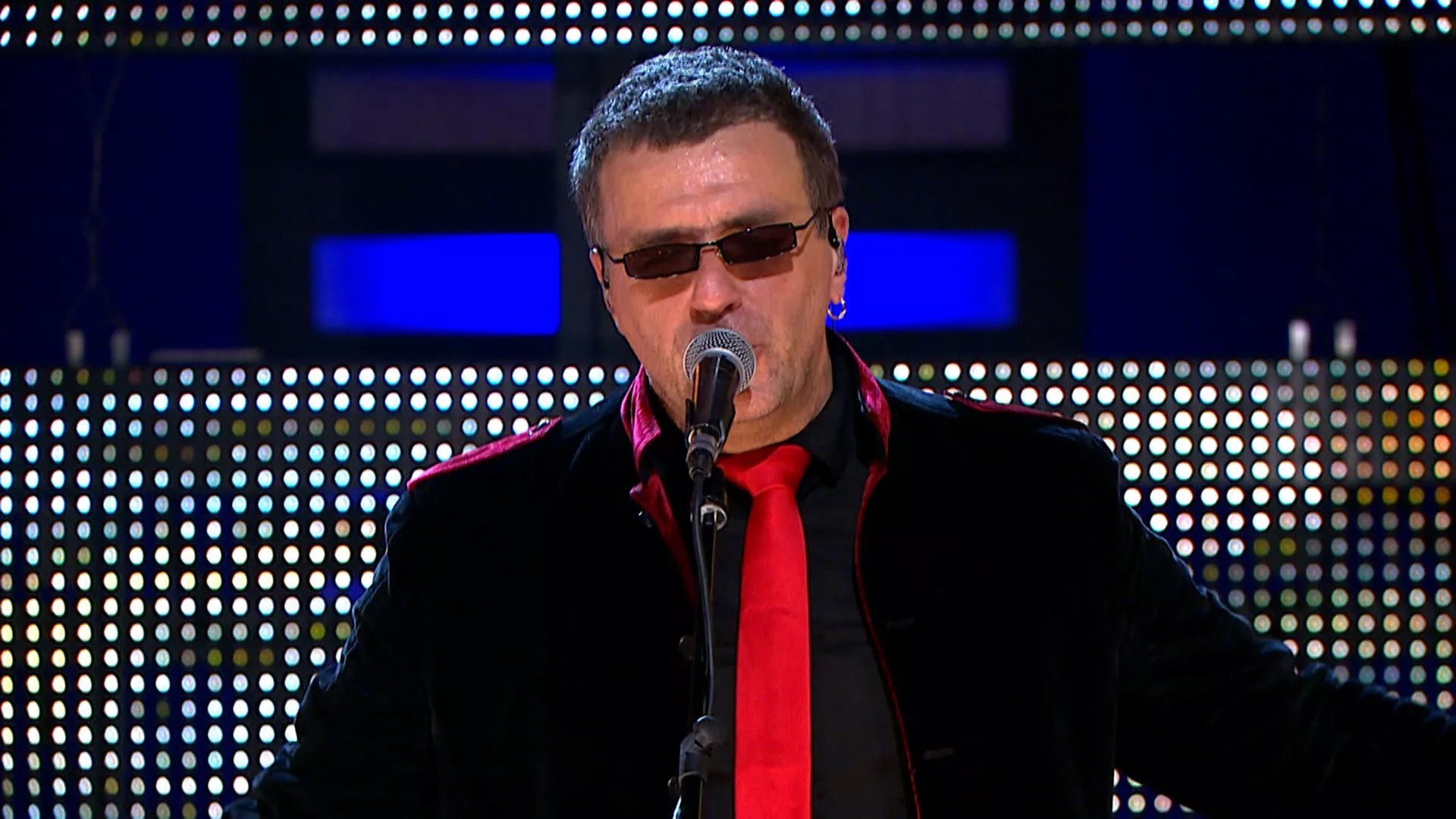 Tri boje zvuka: Van Gogh, Maya Sar i Santos Brothers