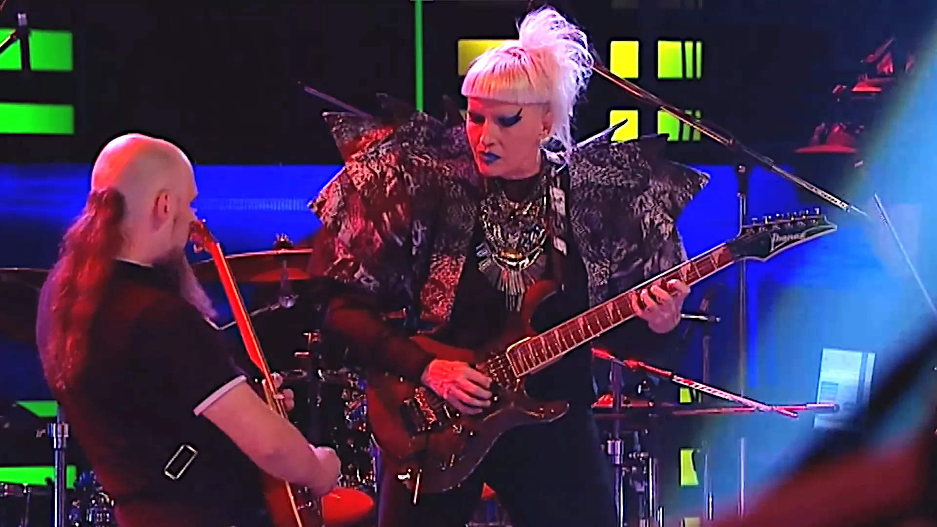 Tri boje zvuka: Slađana Milošević, Čovek vuk i VIS Limunada