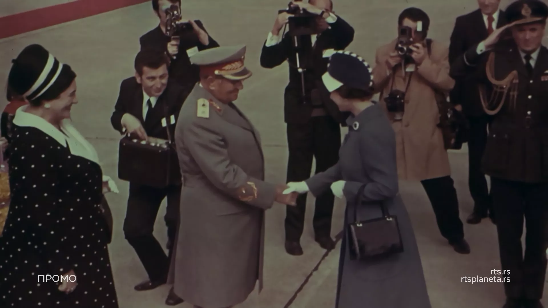 Tito između istoka i zapada