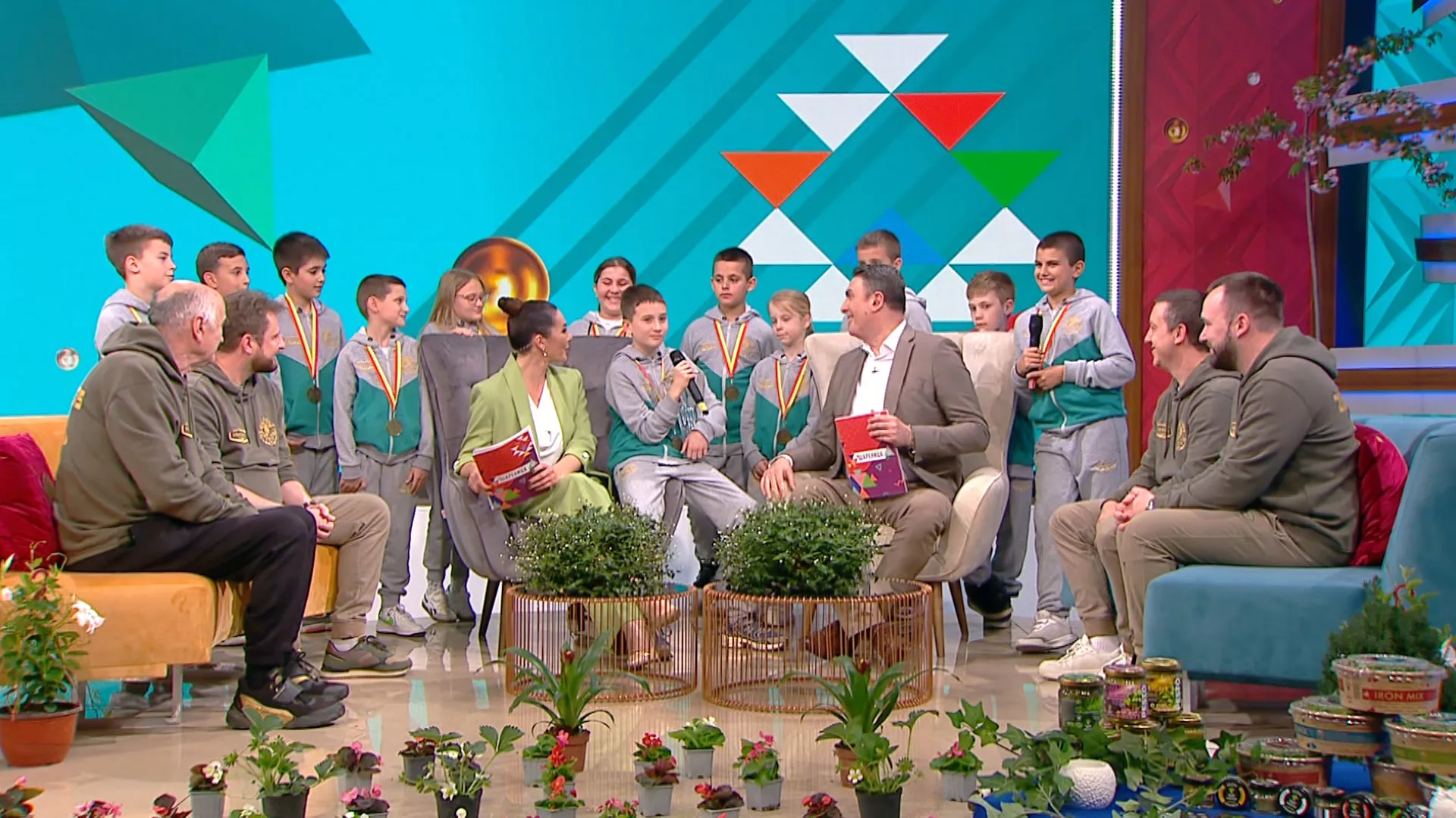 Šarenica: Umetnička, cvetna džungla!