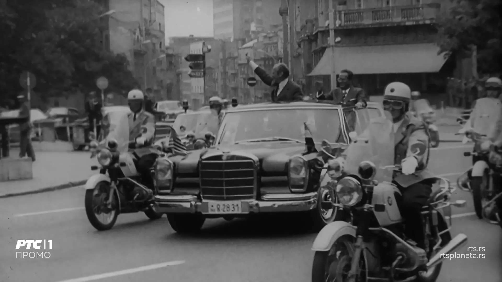 Tito – između istoka i zapada