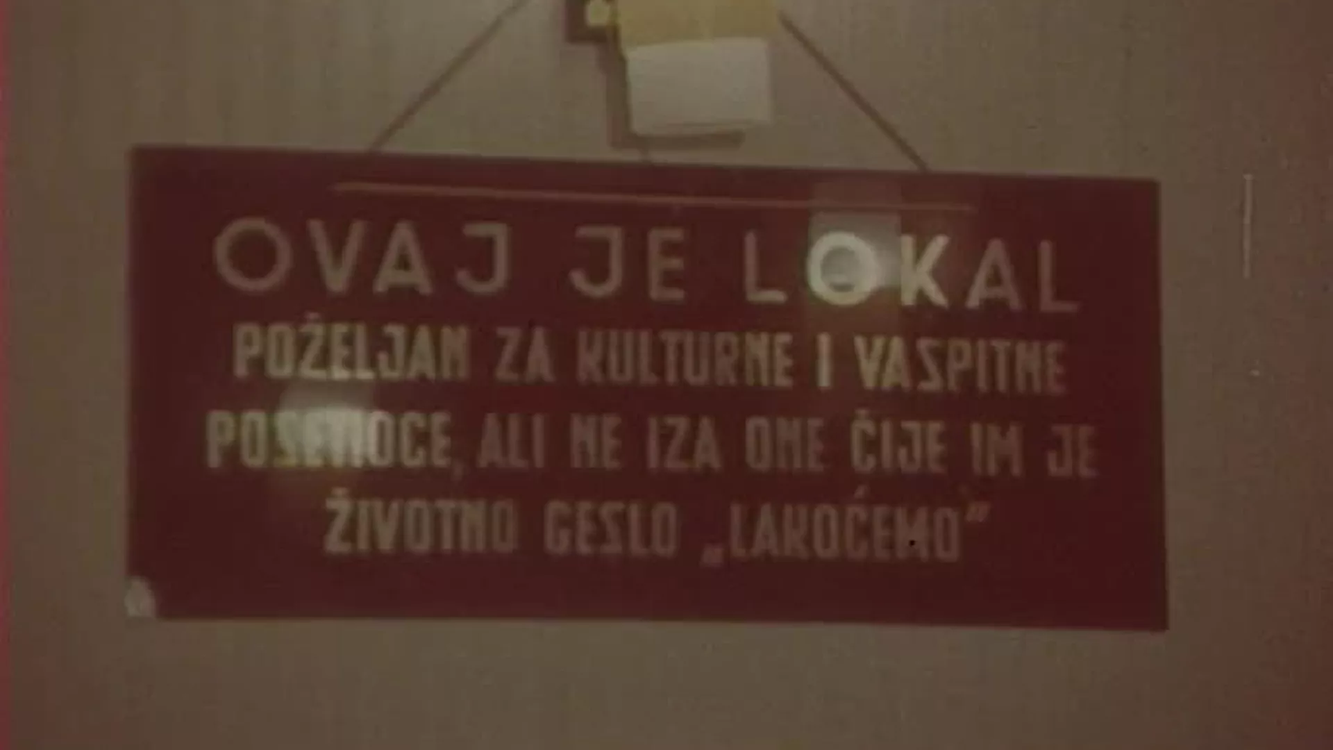 Ljudi: Menjanje stolova