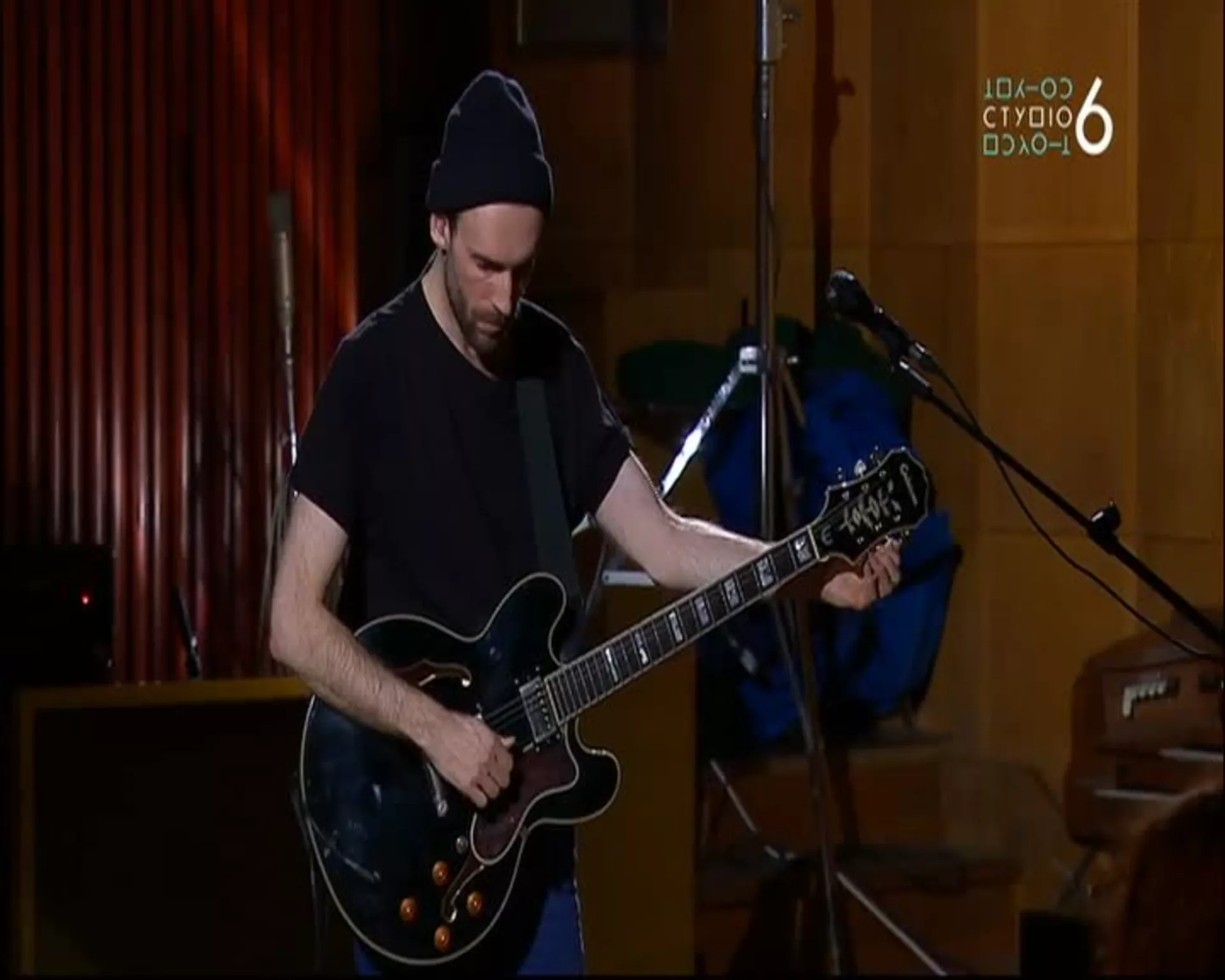 Studio 6 – Vvhile
