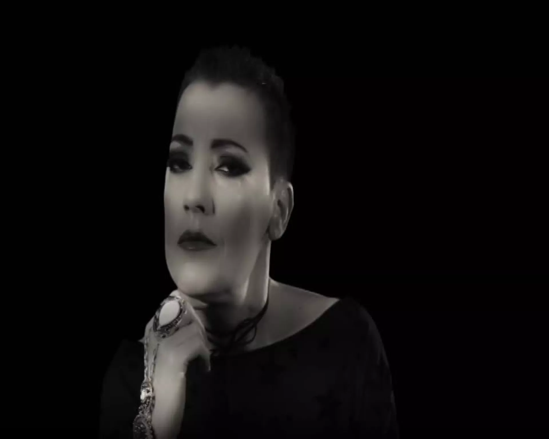 Agata – U dubini slatkih nemira