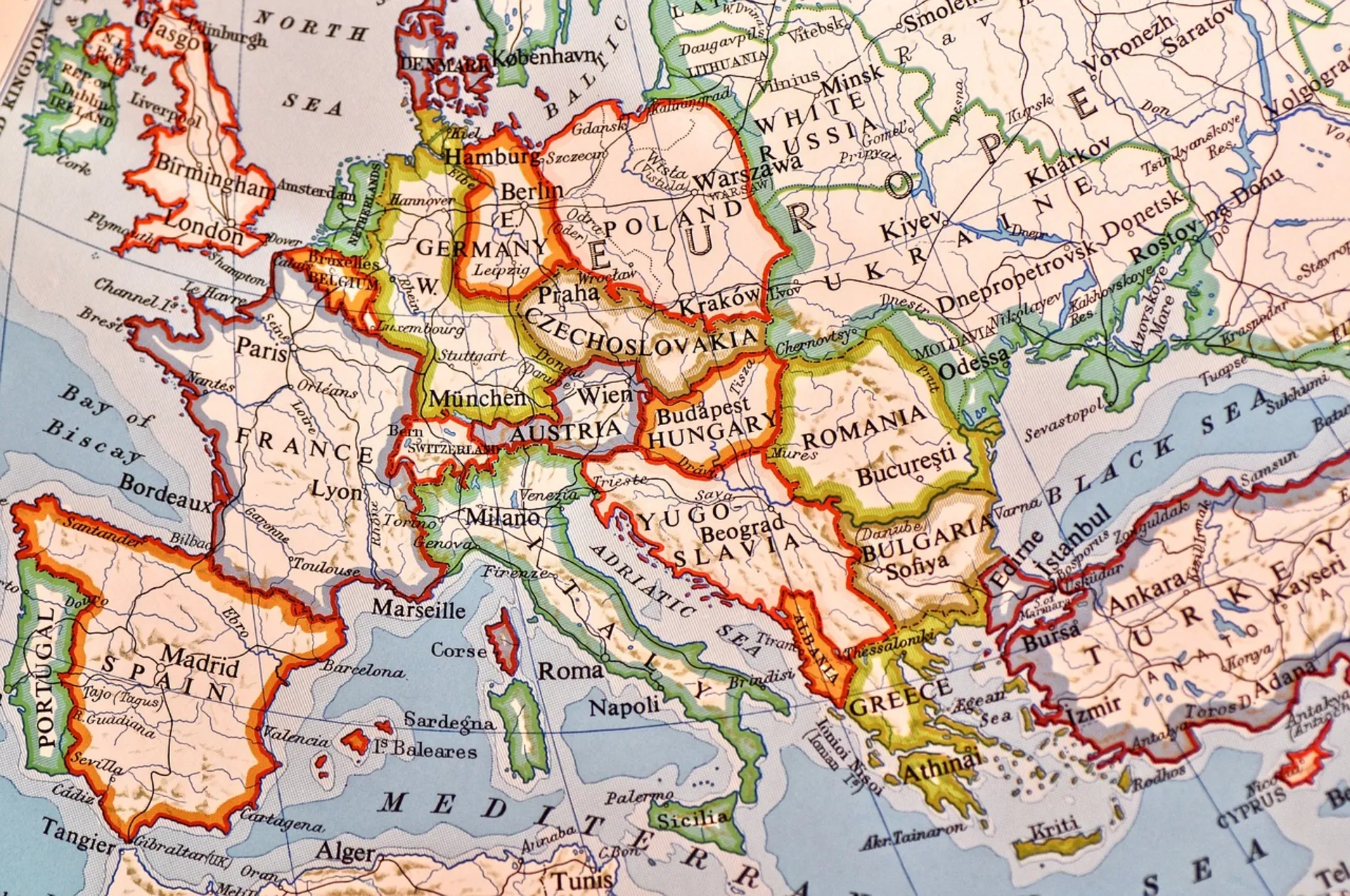 Rečeno i prećutano - Sintetičke nacije - eksperiment ili budućnost