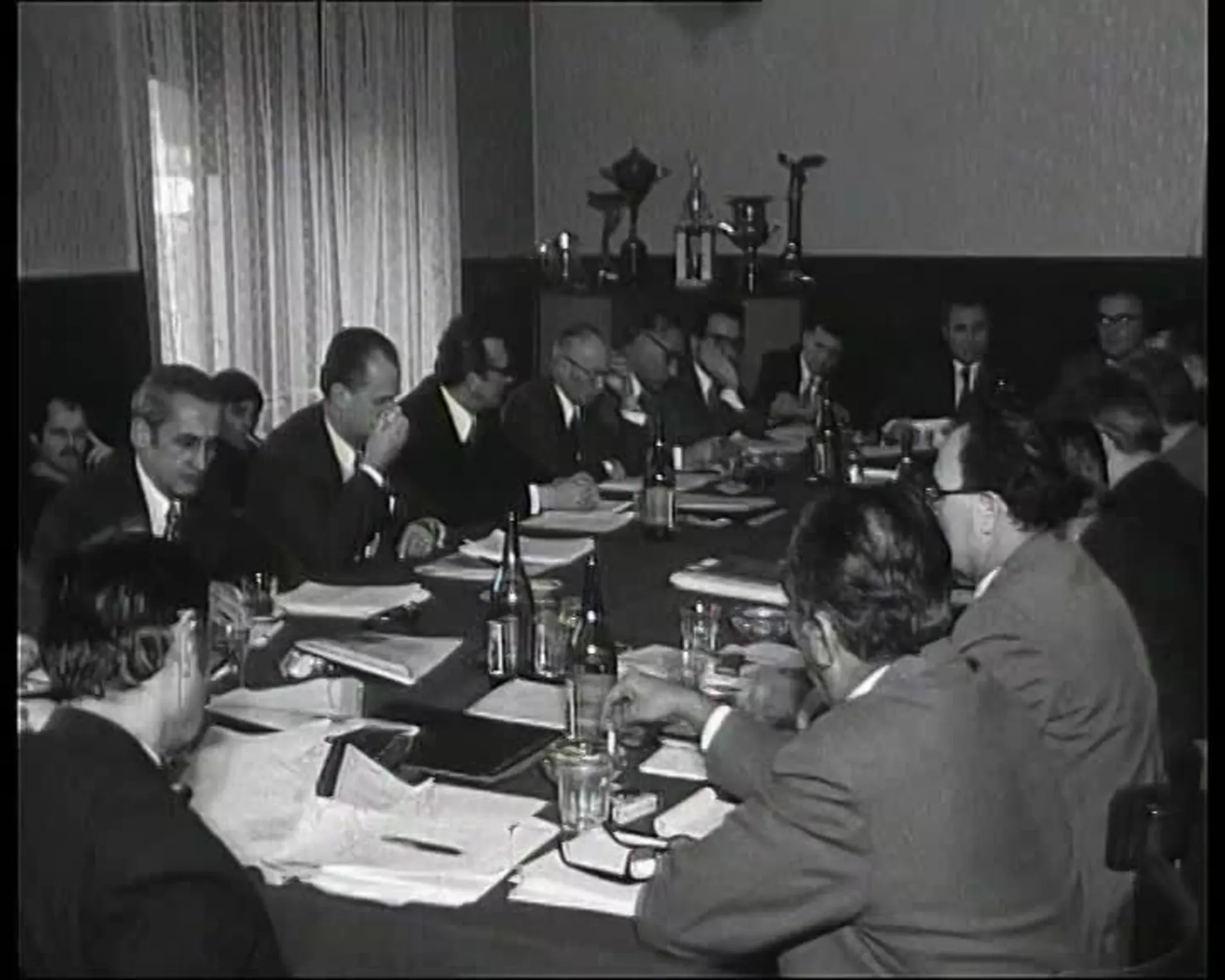 Izveštaj sa sednice IO FSJ (1974)