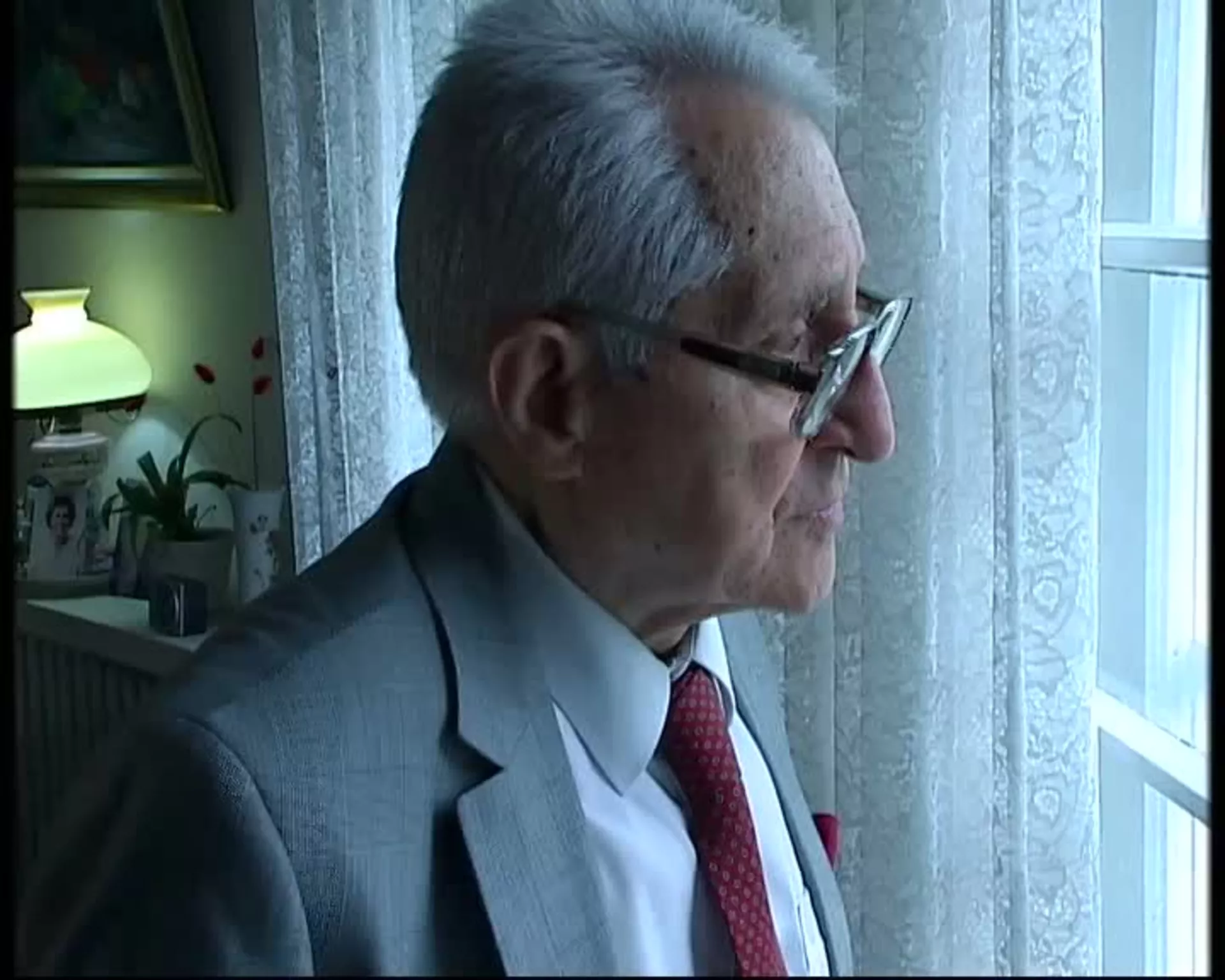 Iz senke prošlosti: Vrbovanje saradnika