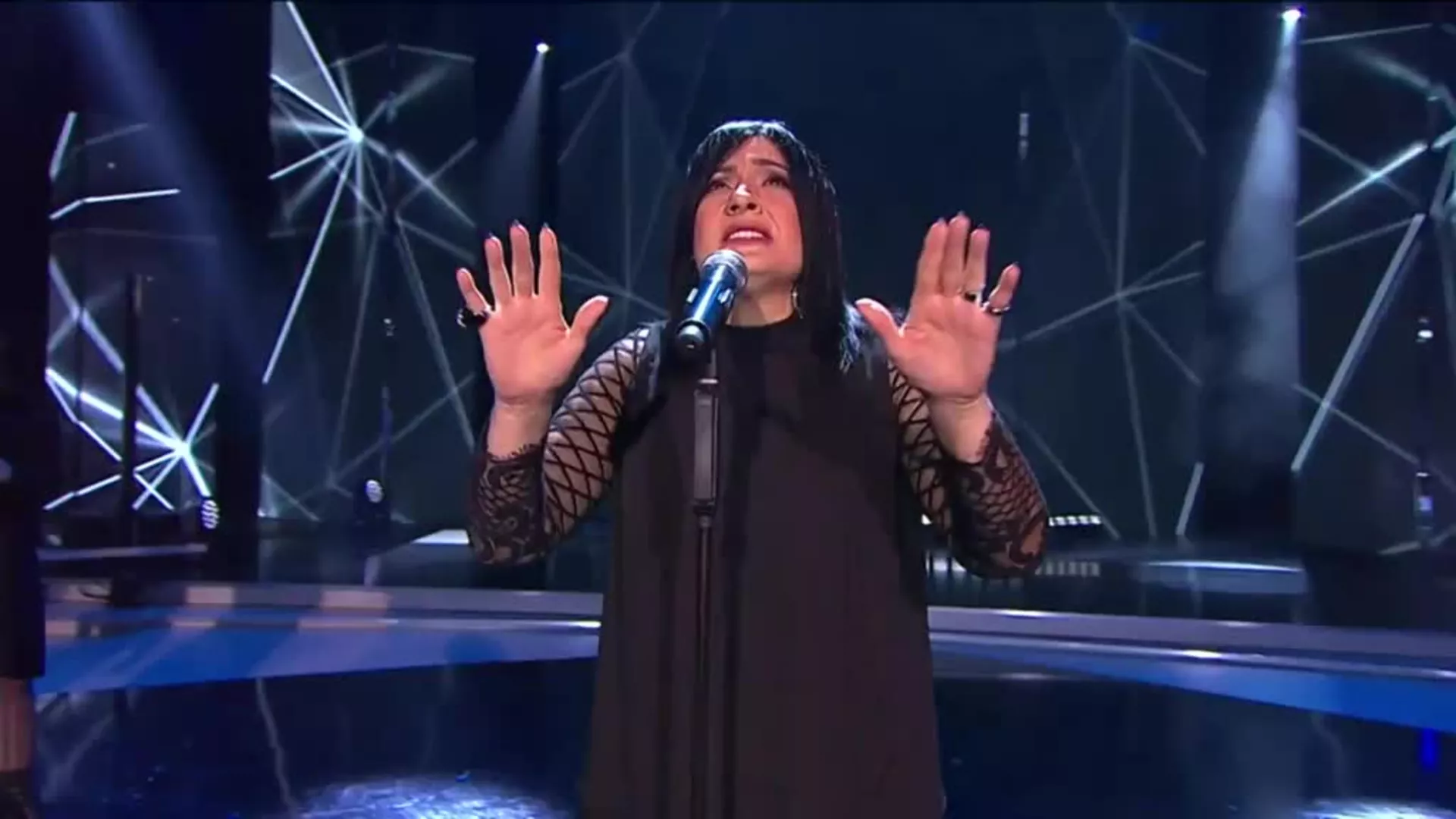 Crno i belo – Kaliopi