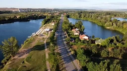 На три воде: Јутарњи програм из три студија