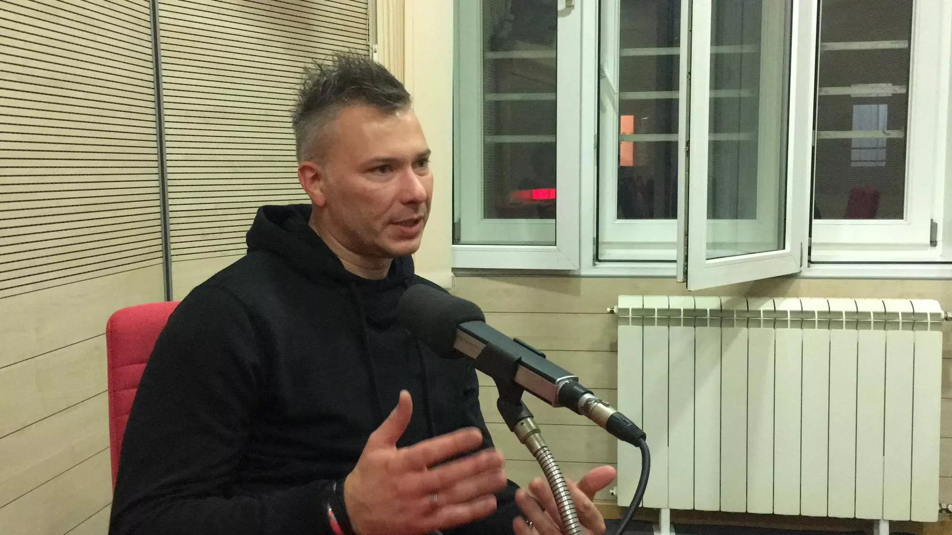 Rok razgovori – Samostalni referenti, Vicko Milatović, Letu štuke…